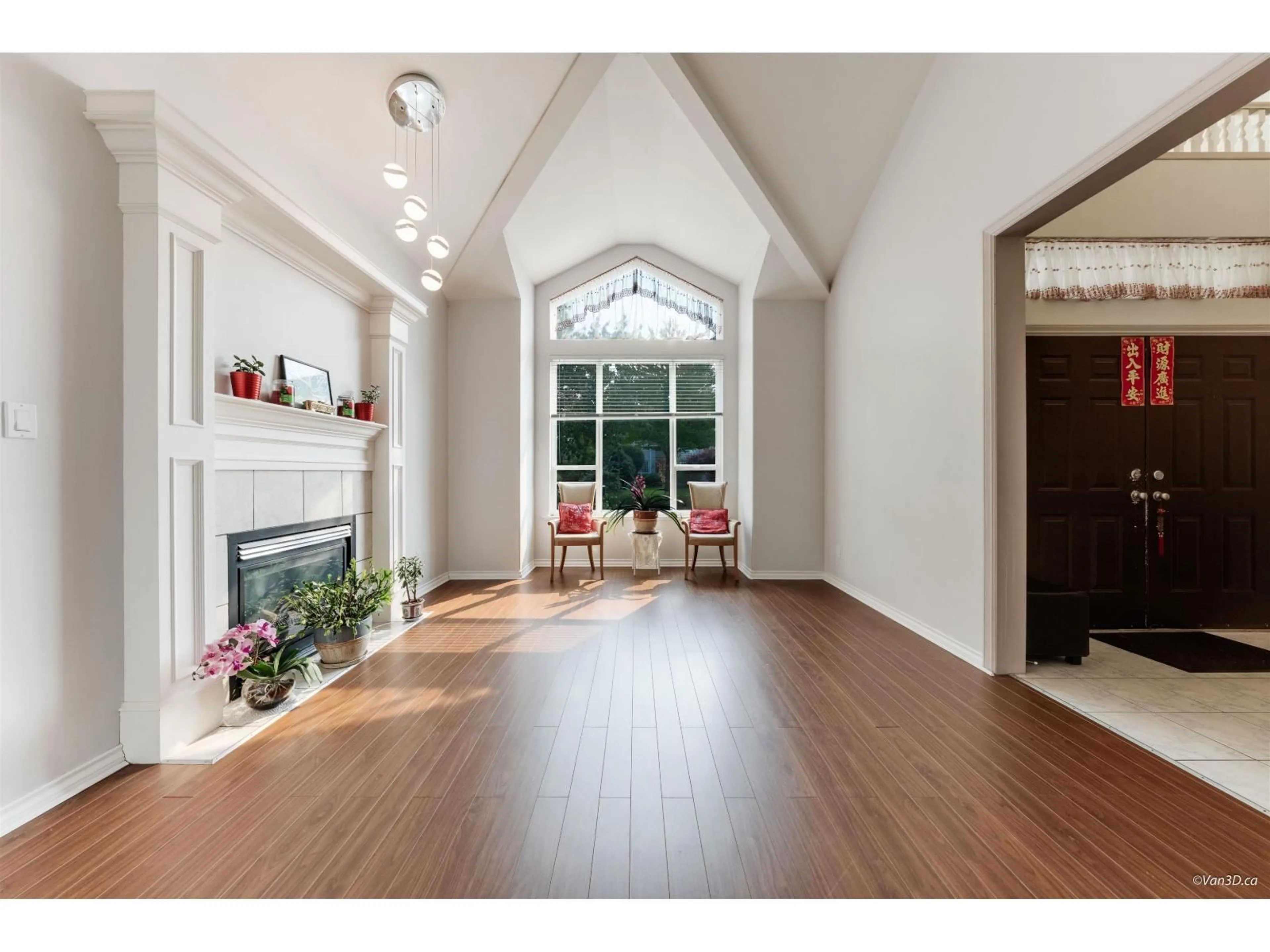 Indoor entryway for 16543 108, Surrey British Columbia V4N1N6