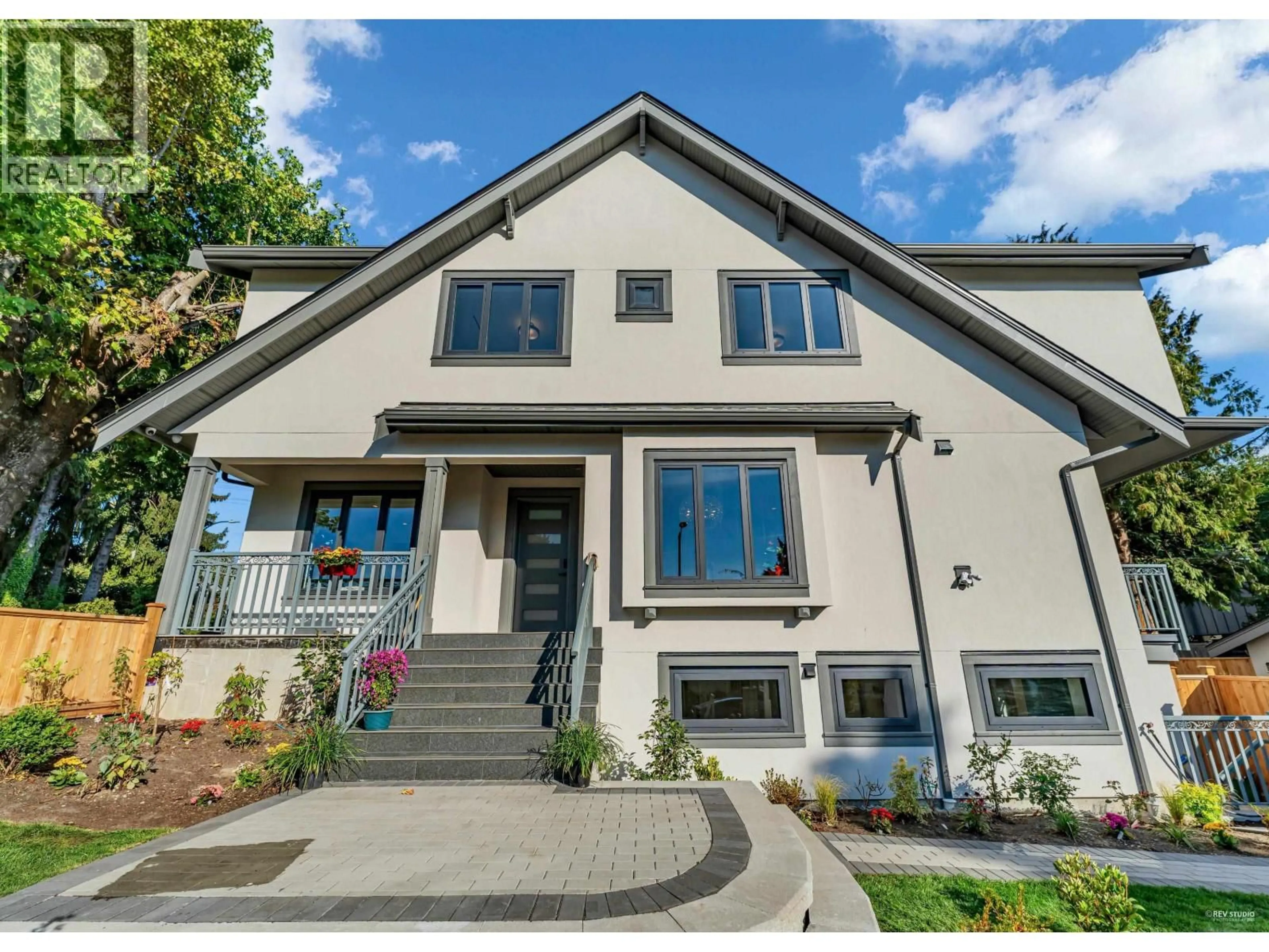 Unknown for 8420 WILTSHIRE STREET, Vancouver British Columbia V6P2V8