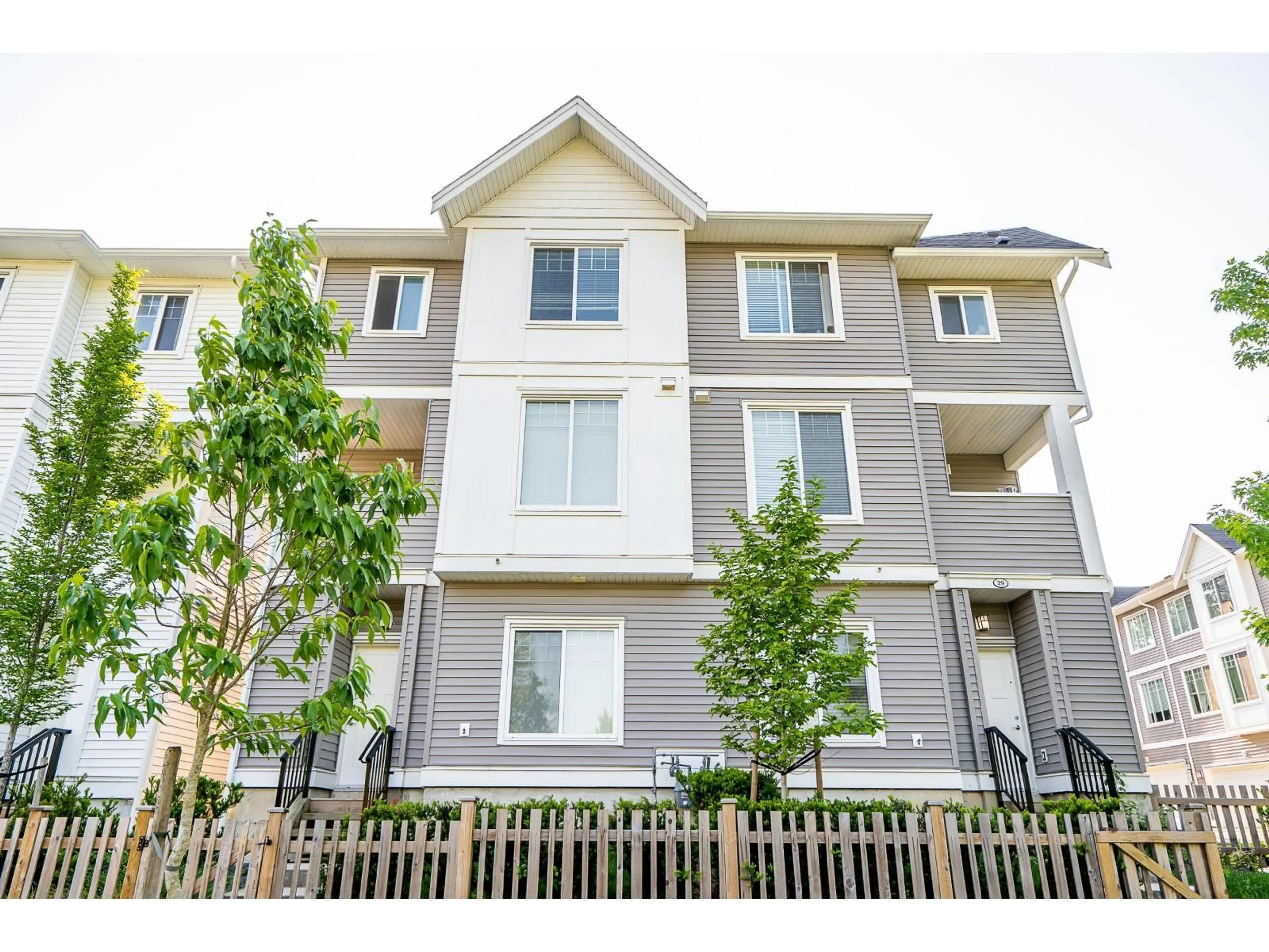 Home with vinyl exterior material, unknown for 28 - 8033 166B, Surrey British Columbia V4N0G7