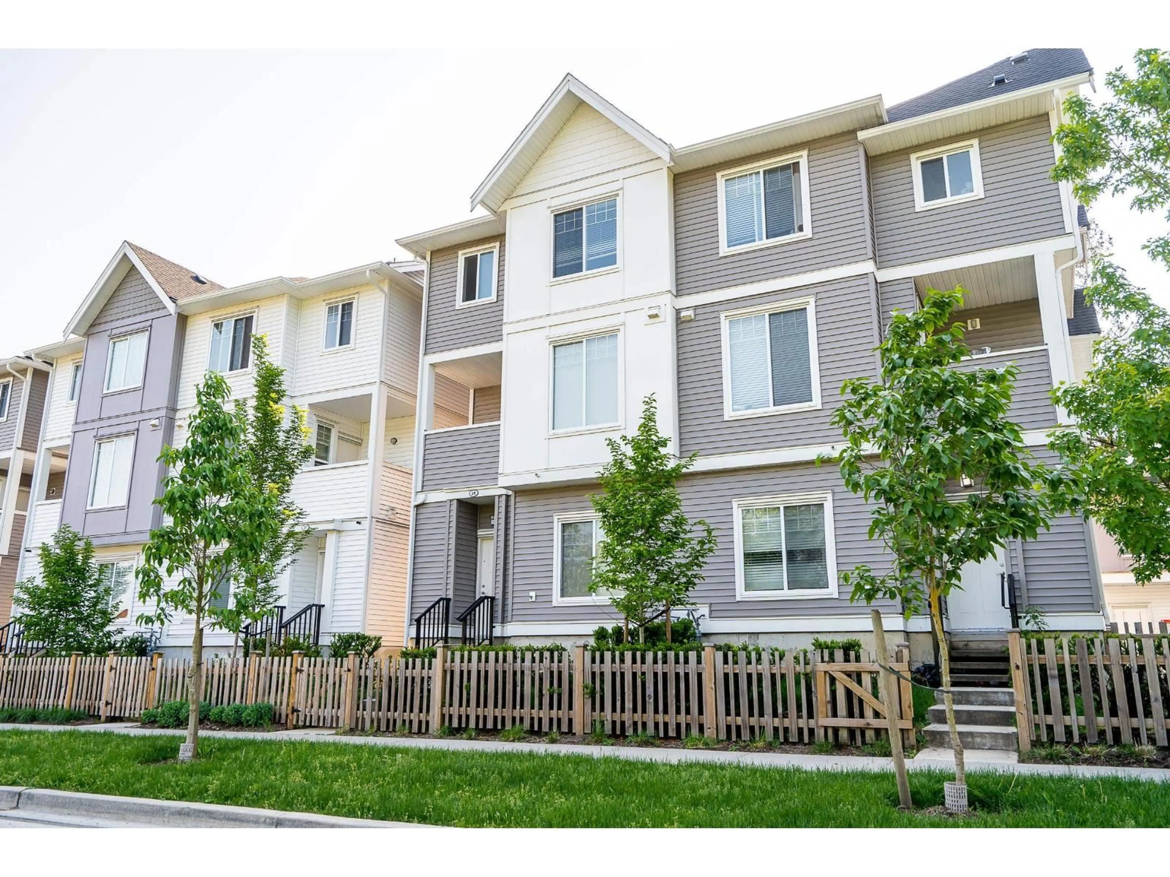 Unknown for 28 - 8033 166B, Surrey British Columbia V4N0G7