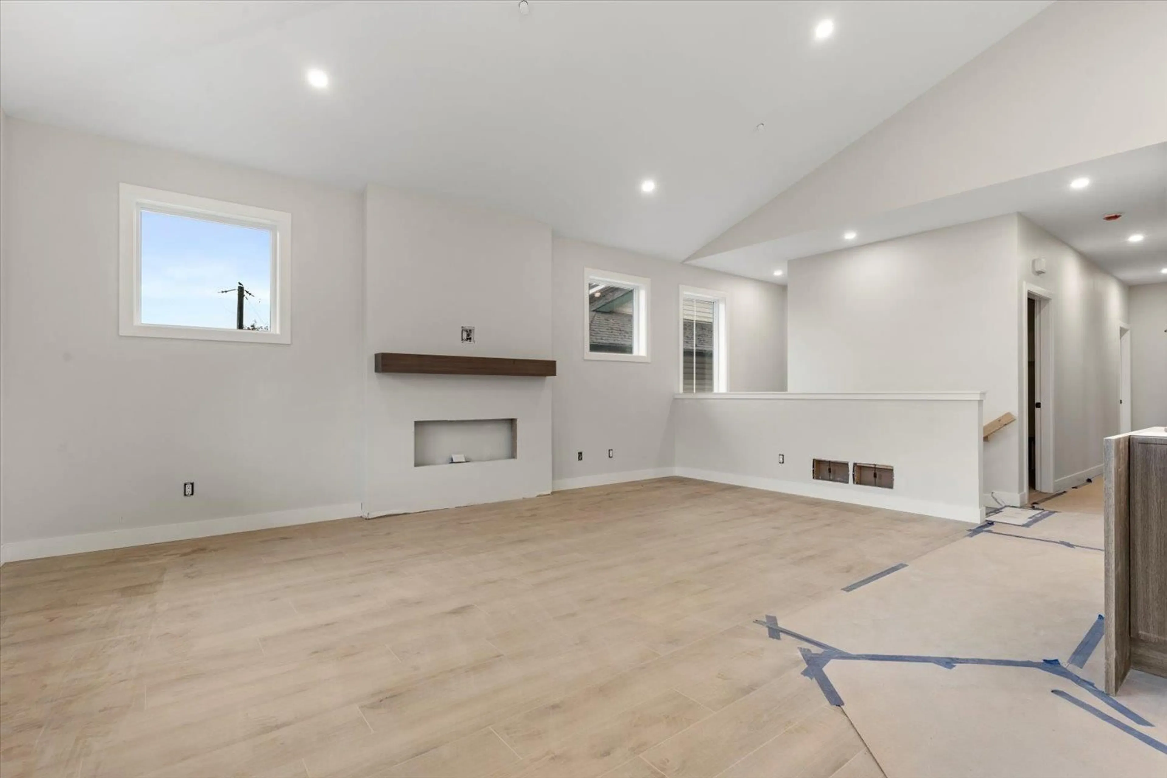 A pic of a room for 44428 KEITH WILSON ROAD, Chilliwack British Columbia V2R4B6