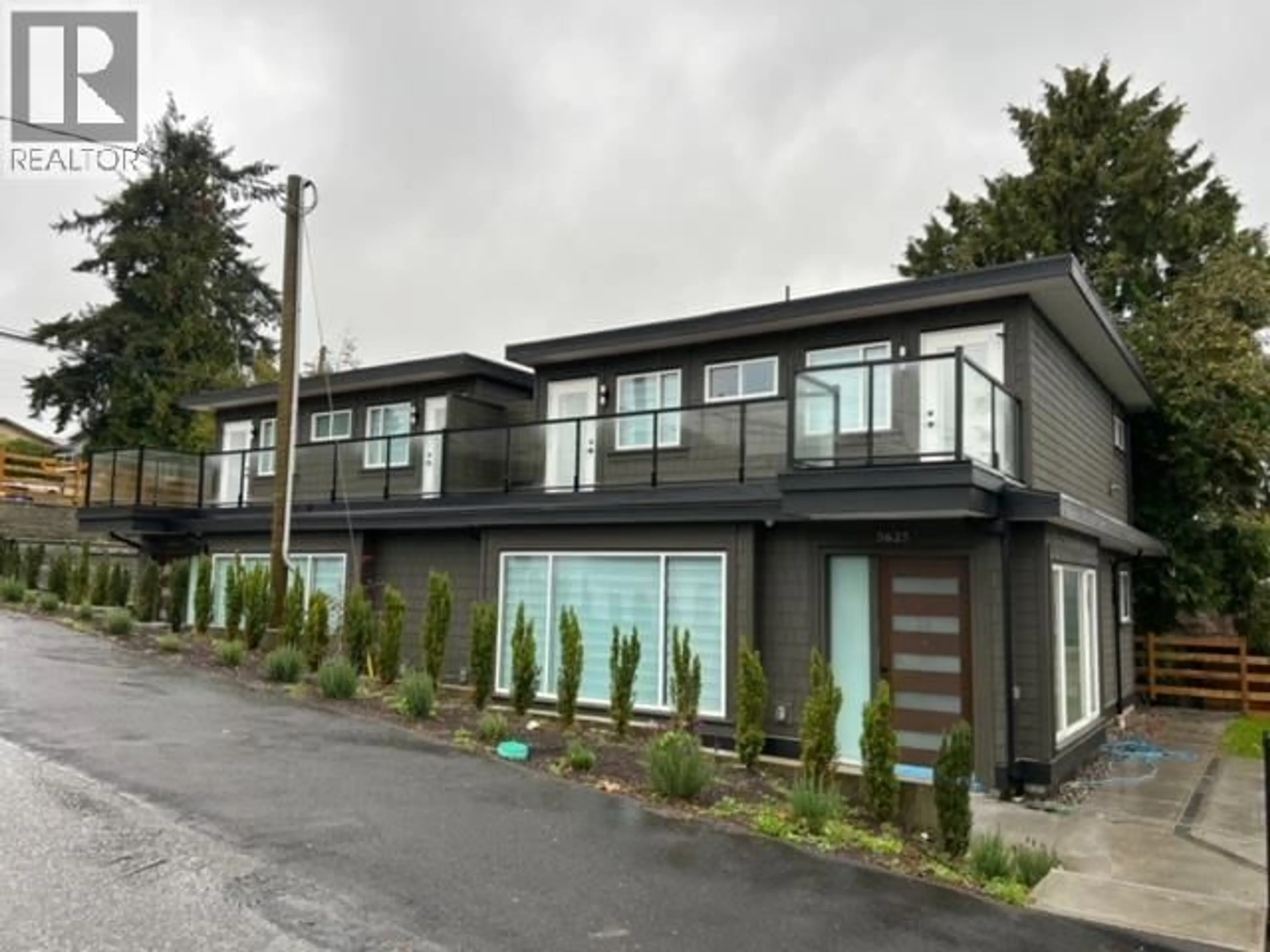A pic from outside/outdoor area/front of a property/back of a property/a pic from drone, unknown for 5625 WOODSWORTH STREET, Burnaby British Columbia V5G3P6