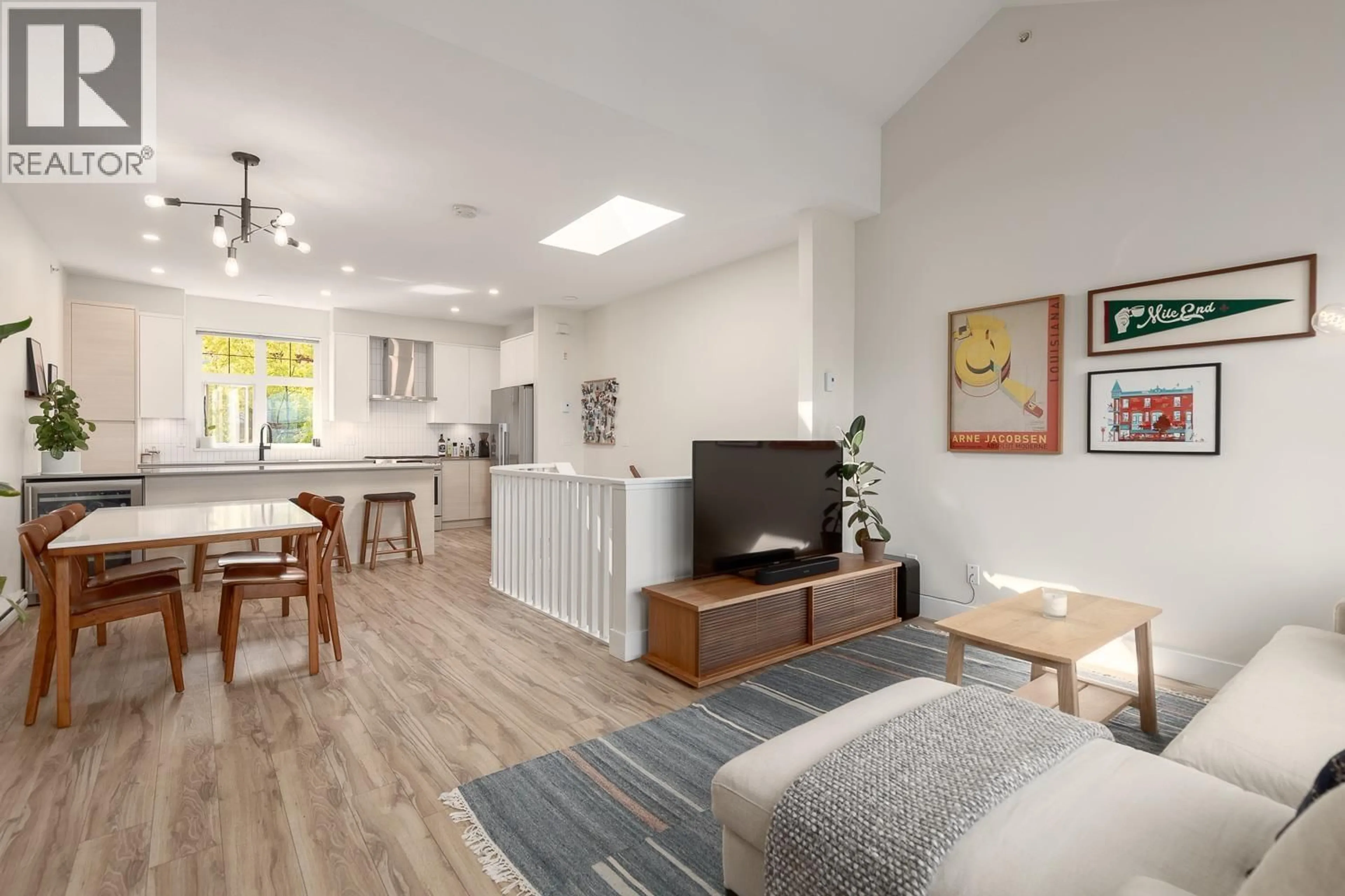 Open concept kitchen, unknown for 2272 ST. GEORGE STREET, Vancouver British Columbia V5T3R2