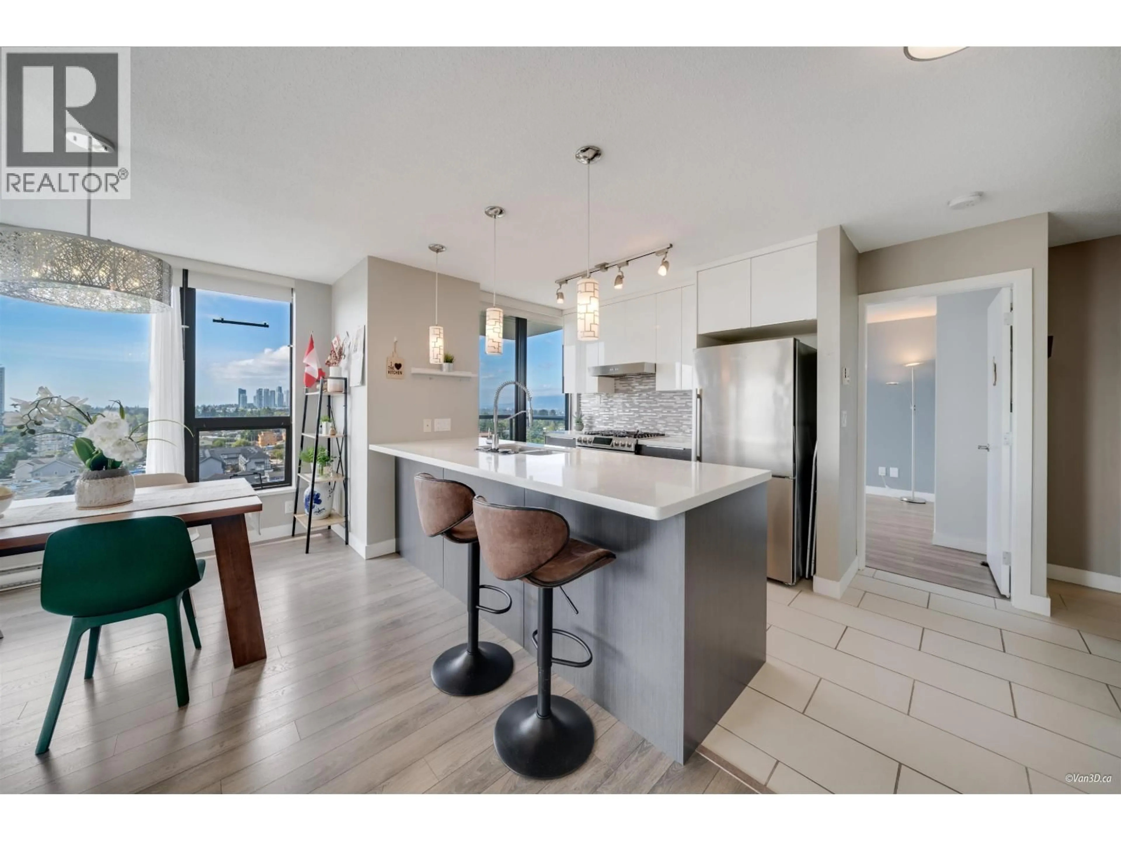Open concept kitchen, ceramic/tile floor for 1502 - 7108 COLLIER STREET, Burnaby British Columbia V5E0A1