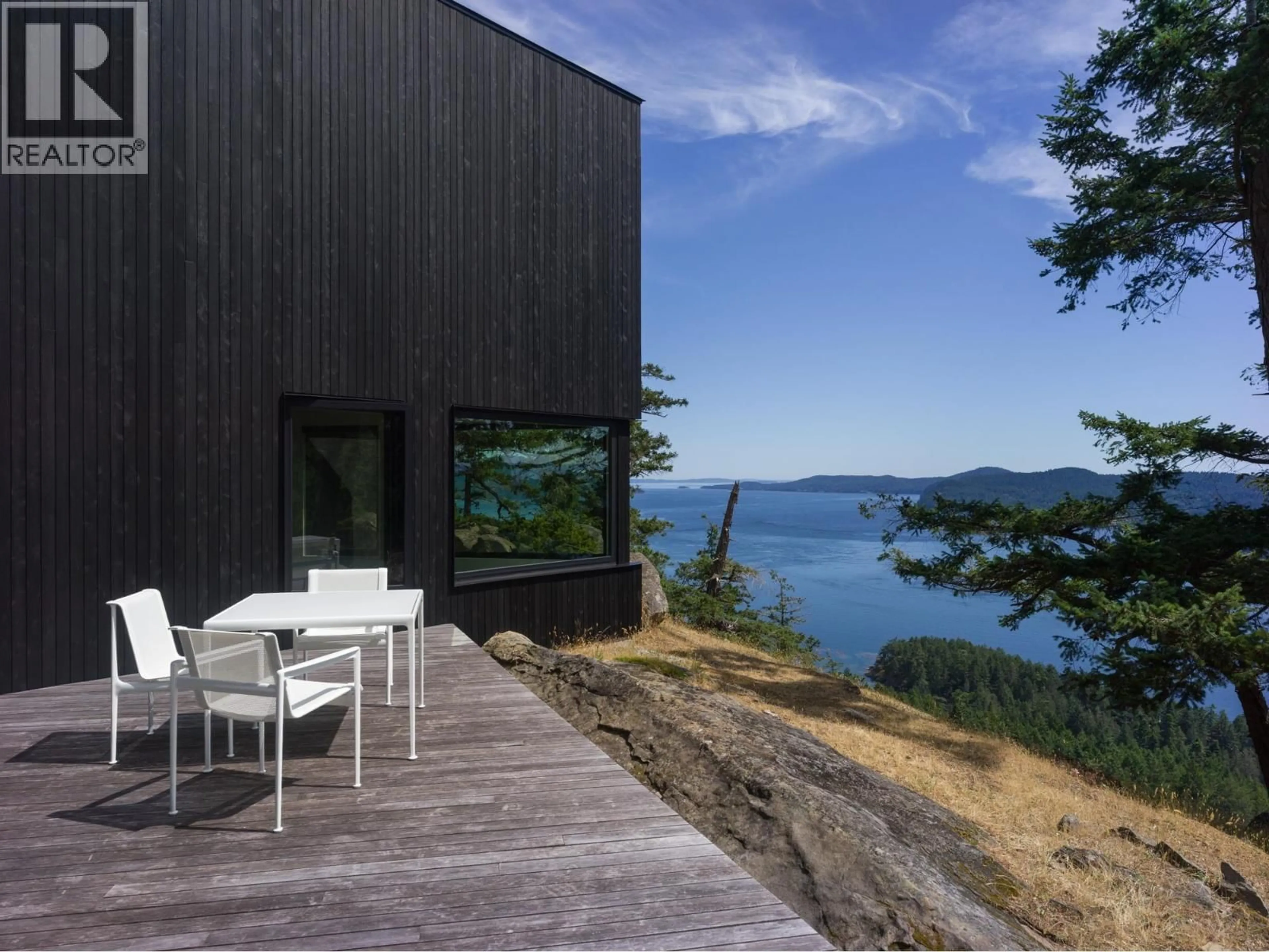 Patio, water/lake/river/ocean view for 630 TINKER ROAD, Mayne Island British Columbia V0N2J2