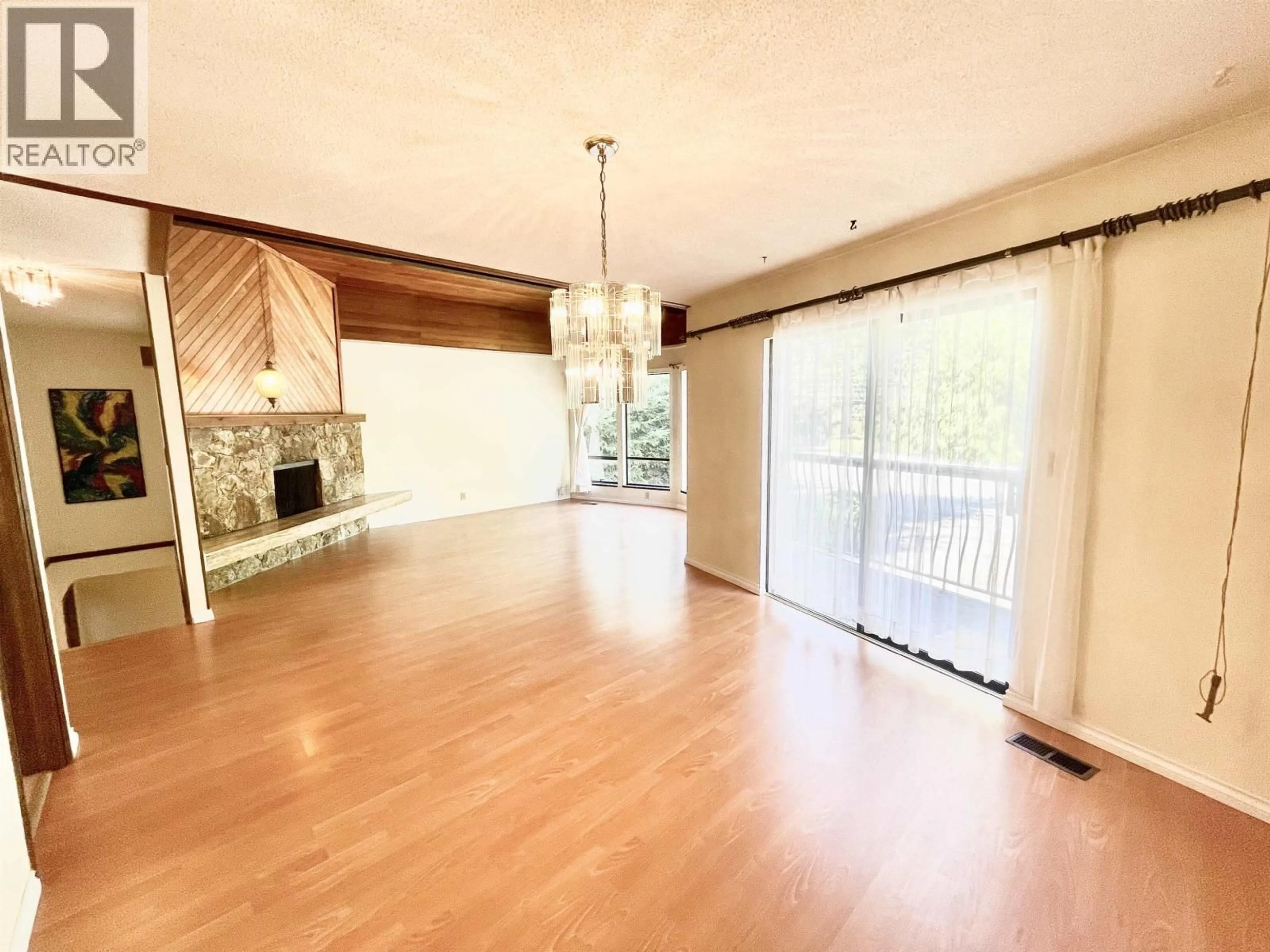A pic of a room for 5434 6 AVENUE, Delta British Columbia V4M1L8