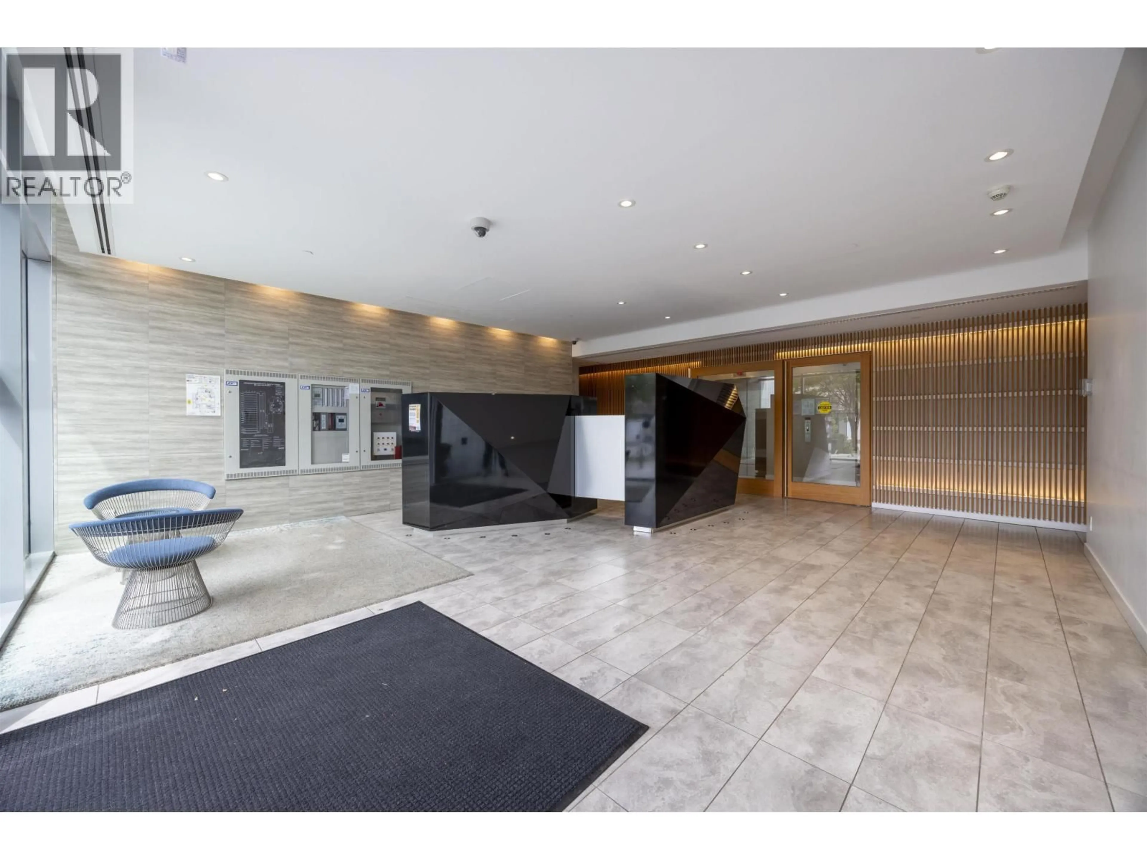 Lobby for 1709 - 2221 30 AVENUE, Vancouver British Columbia V5N0G6