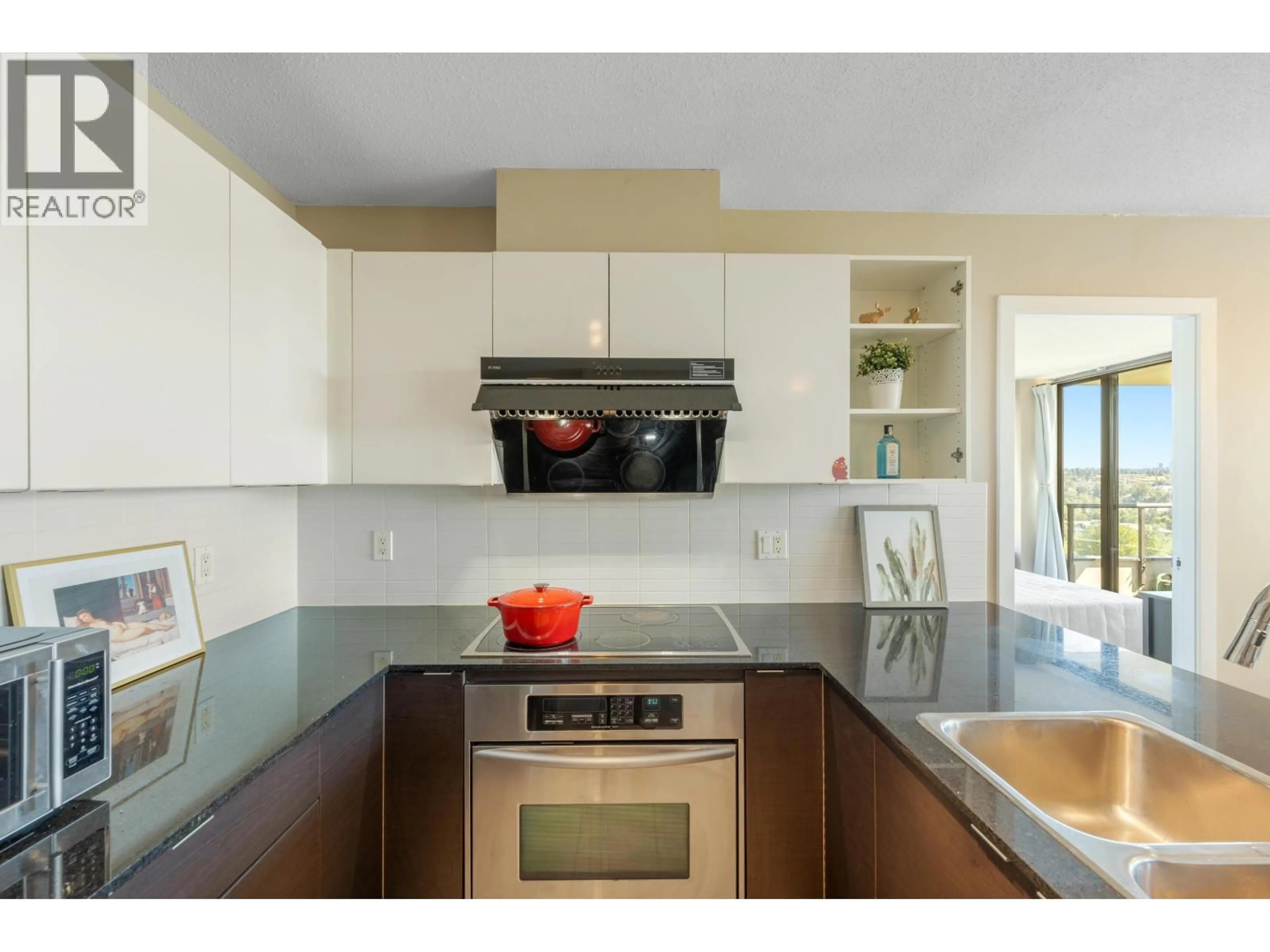 Unknown for 1806 - 4178 DAWSON STREET, Burnaby British Columbia V5C0A1
