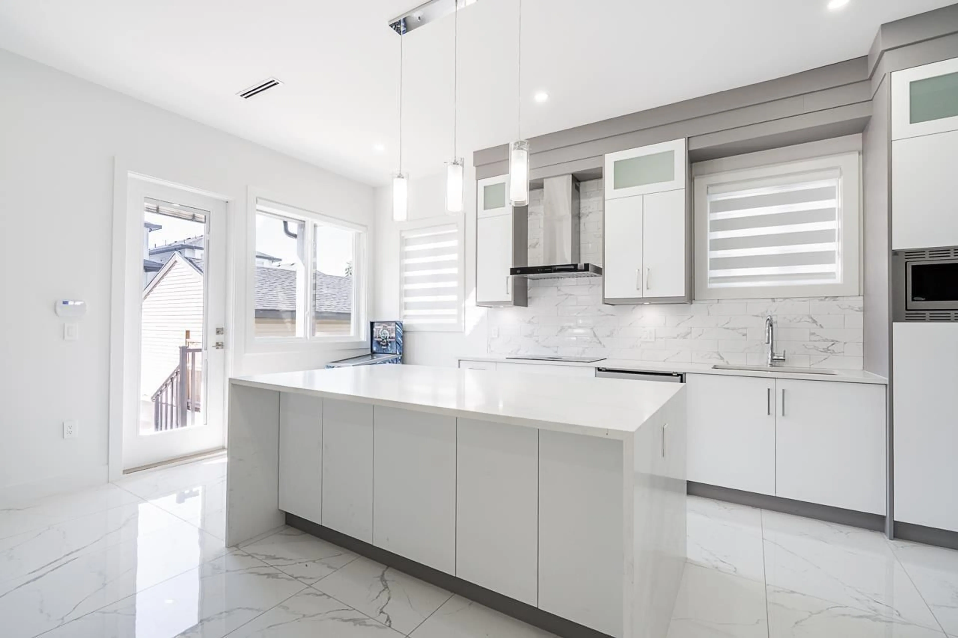 Contemporary kitchen, ceramic/tile floor for 6261 148, Surrey British Columbia V3S3T1