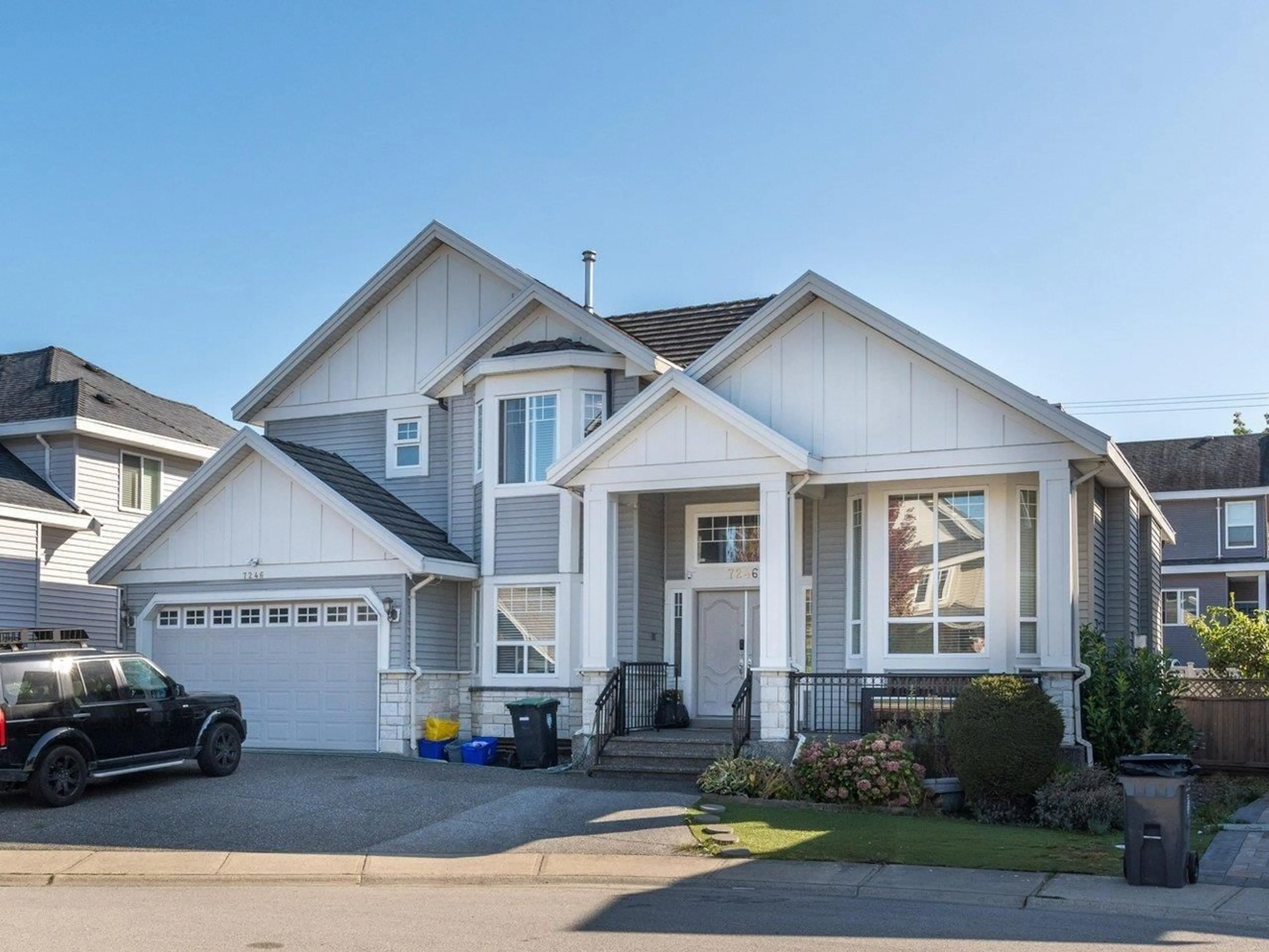 Home with vinyl exterior material, street for 7246 202, Langley British Columbia V2Y3G4