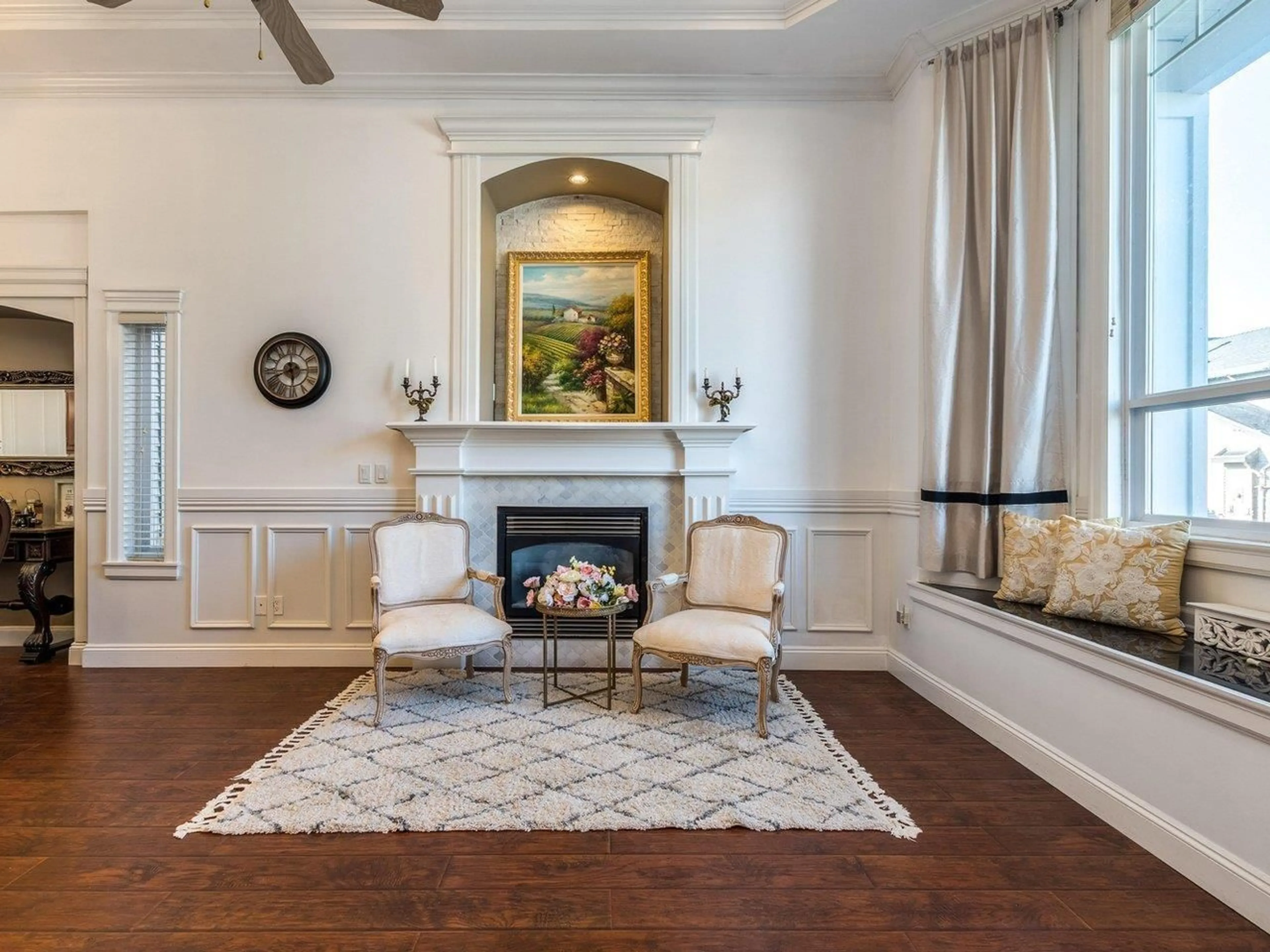 Living room with furniture, unknown for 7246 202, Langley British Columbia V2Y3G4