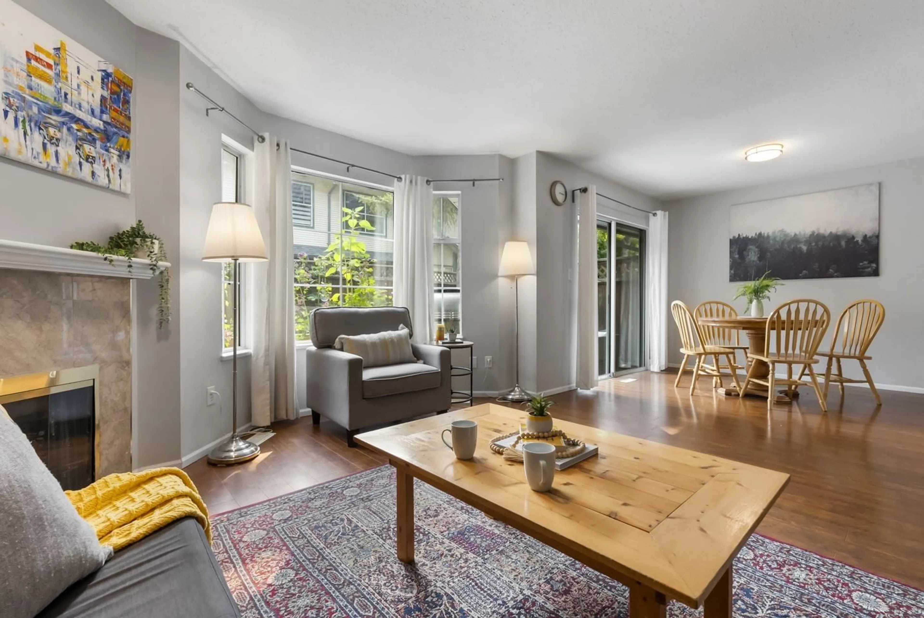 Living room with furniture, unknown for 106 - 8655 KING GEORGE, Surrey British Columbia V3W5C4