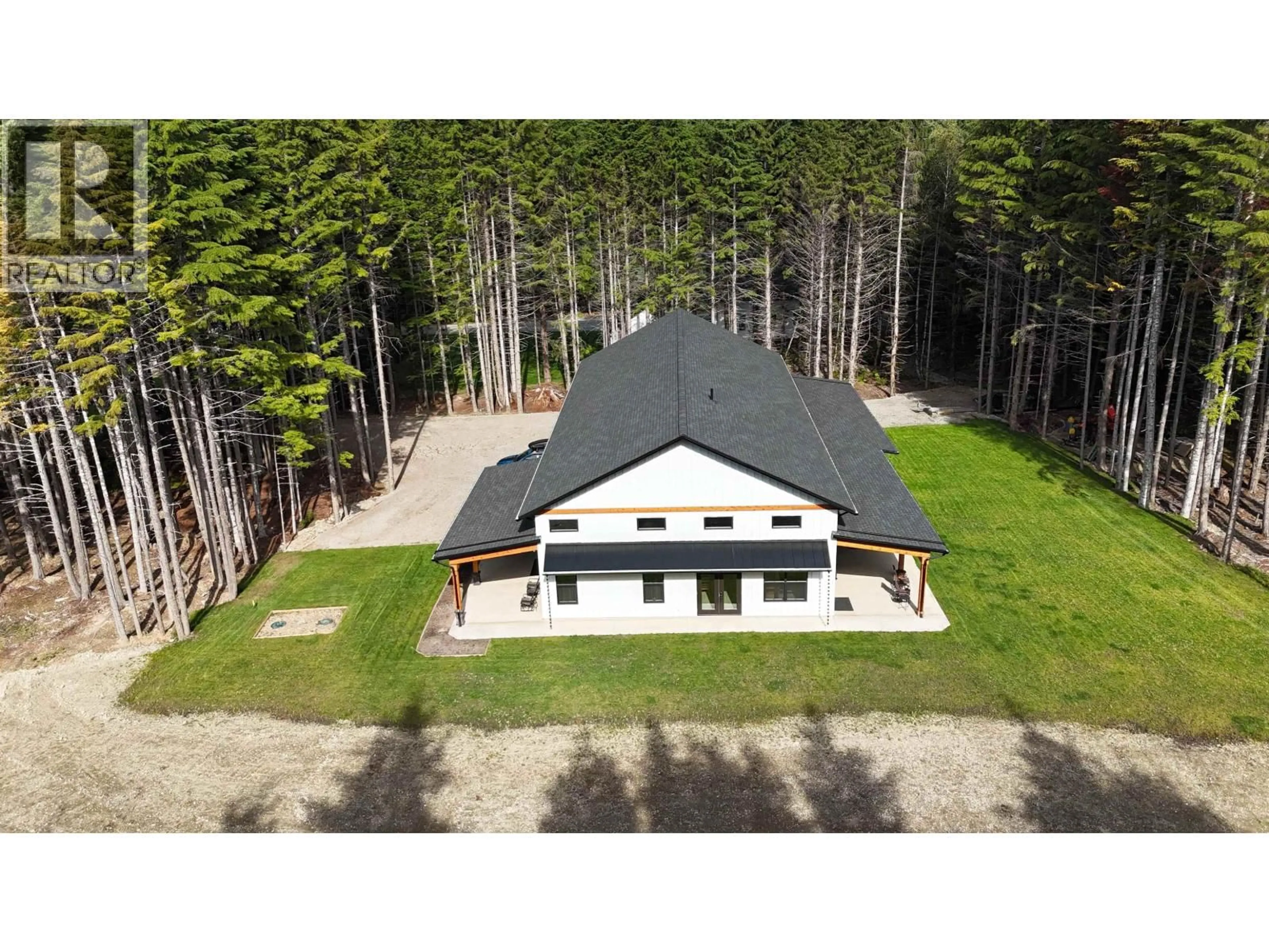 A pic from outside/outdoor area/front of a property/back of a property/a pic from drone, building for 324 LOGANBERRY AVENUE, Kitimat British Columbia V8C0B6