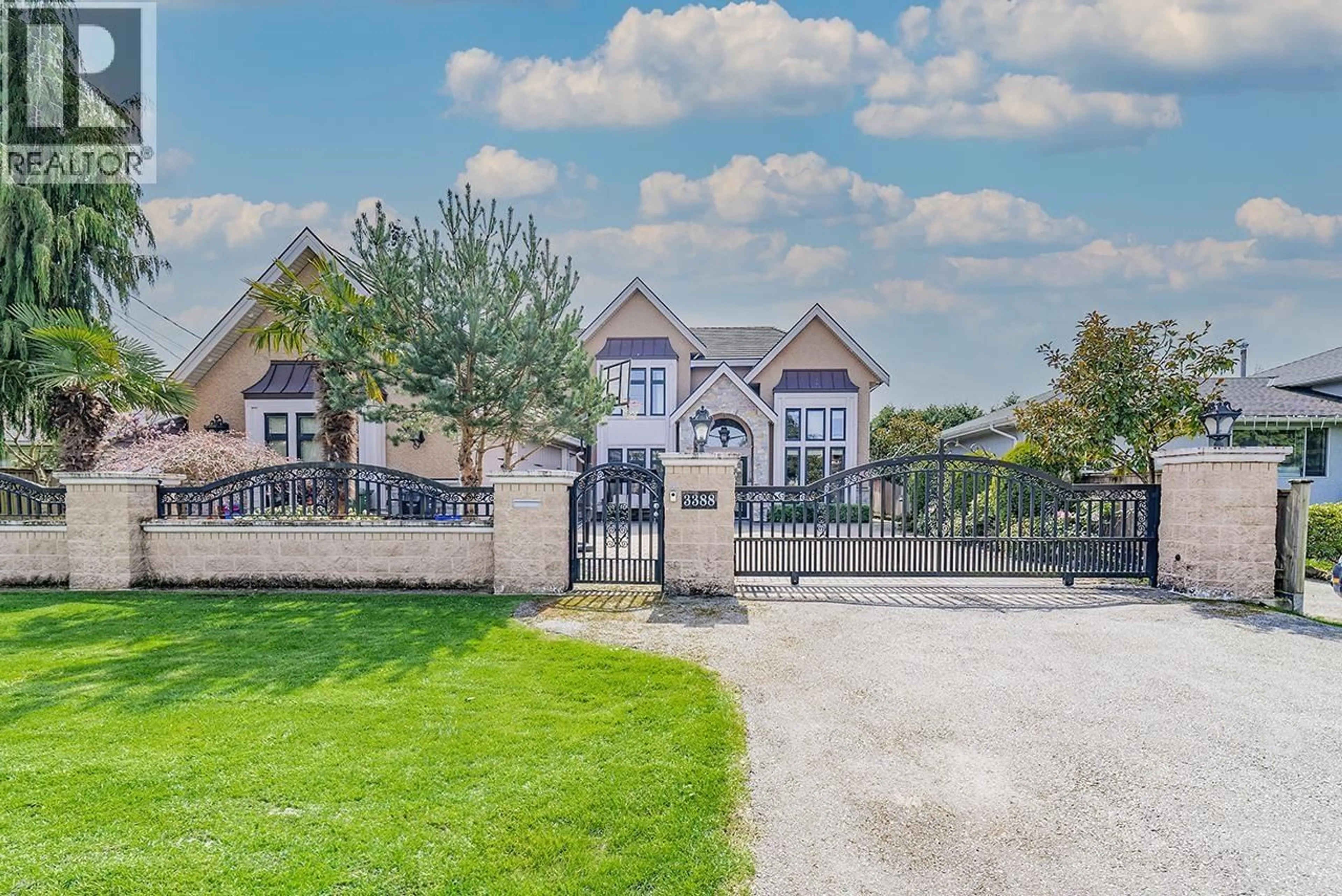 A pic from outside/outdoor area/front of a property/back of a property/a pic from drone, unknown for 3388 NEWMORE AVENUE, Richmond British Columbia V7C1M6