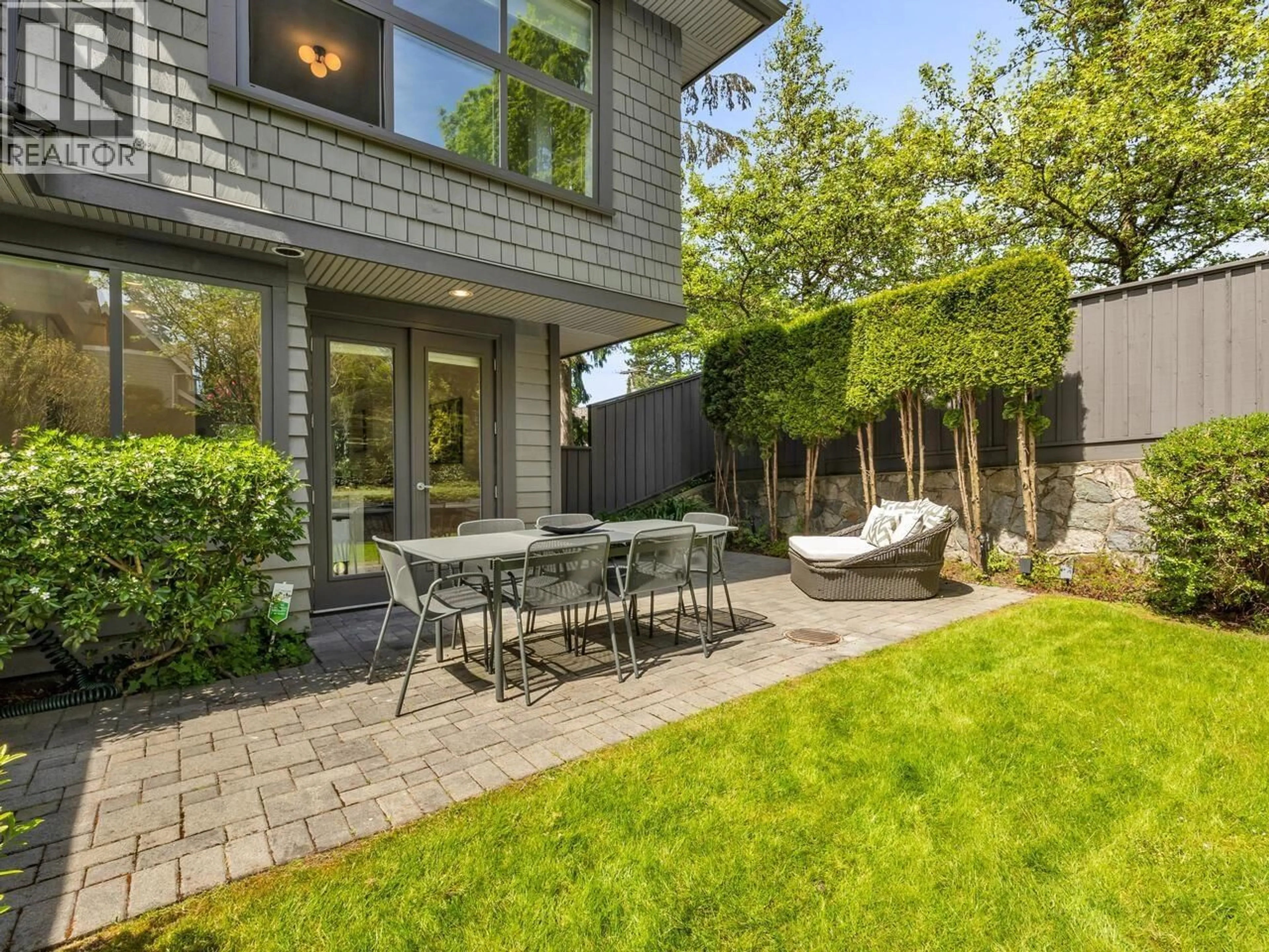 Patio, street for 1664 ST.GEORGES AVENUE, Vancouver British Columbia V7L3J7