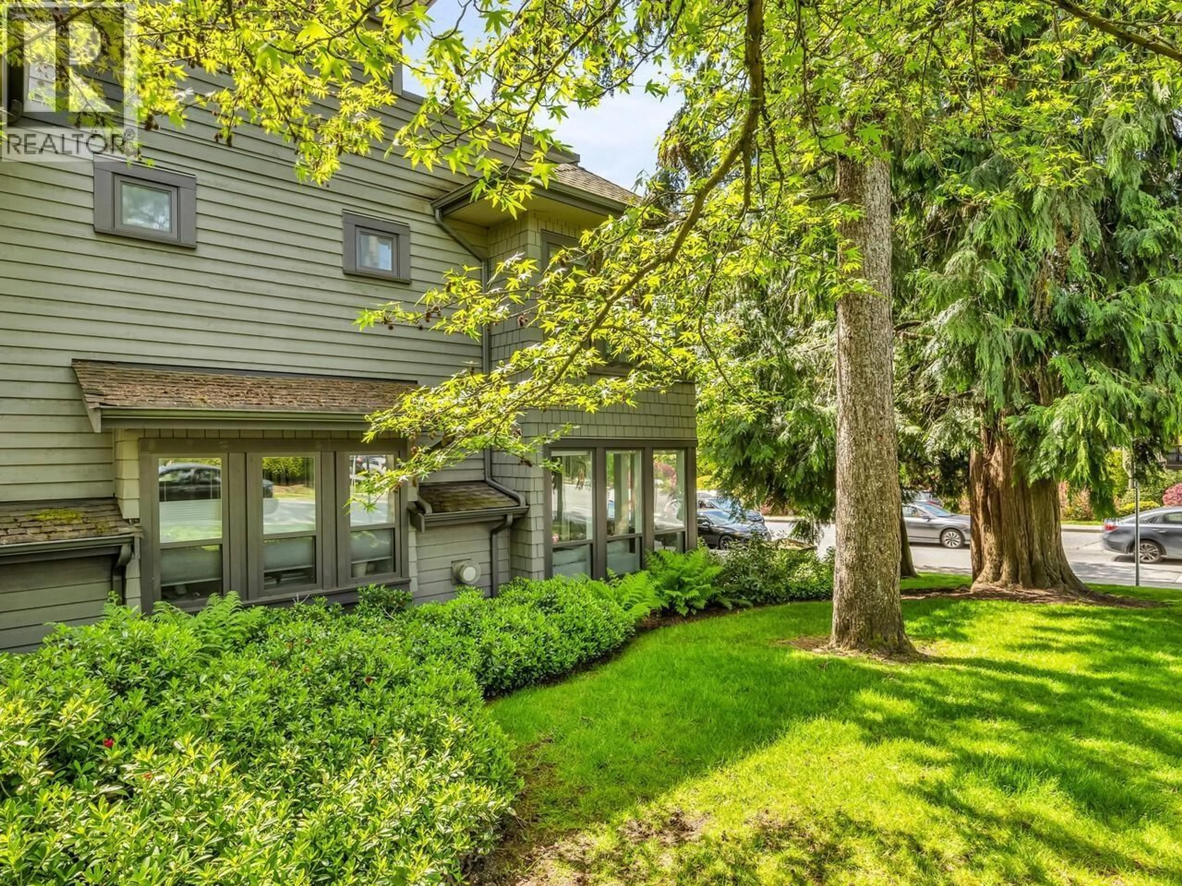 Unknown for 1664 ST.GEORGES AVENUE, North Vancouver British Columbia V7L3J7