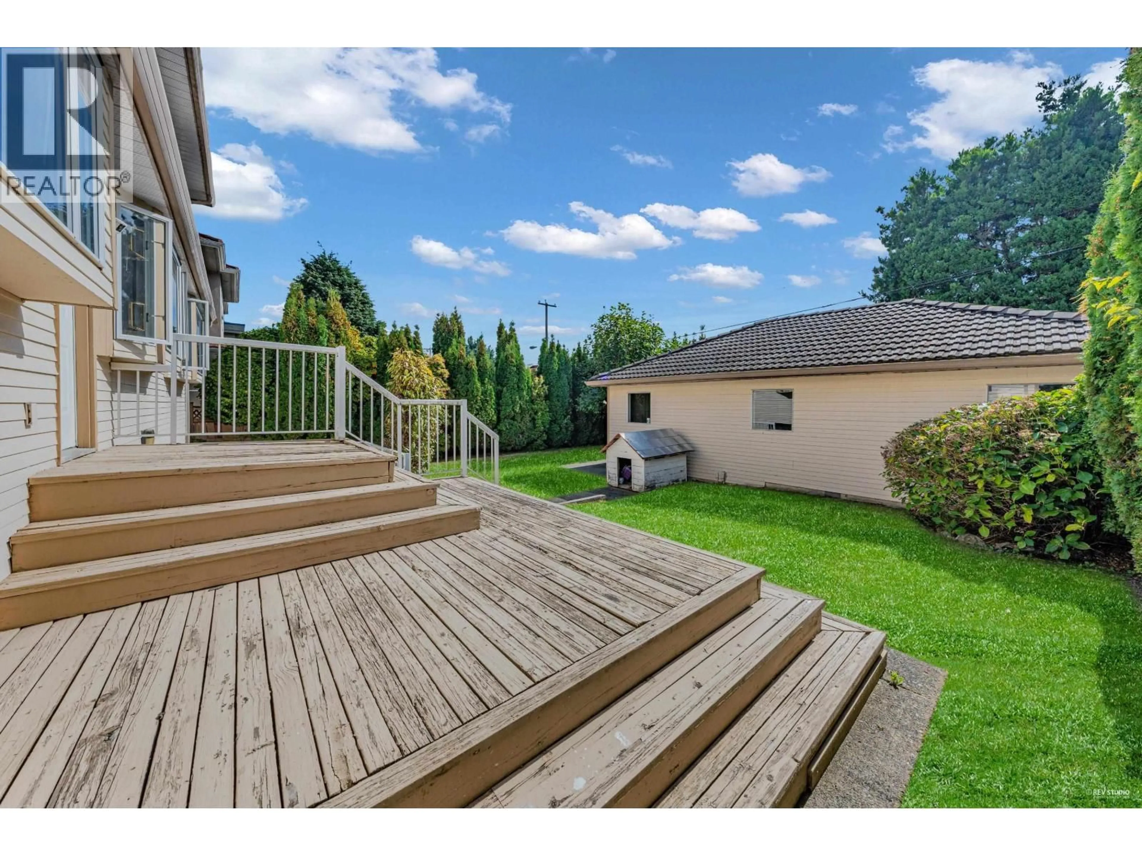 Patio, water/lake/river/ocean view for 426 44TH AVENUE, Vancouver British Columbia V5Y2V6