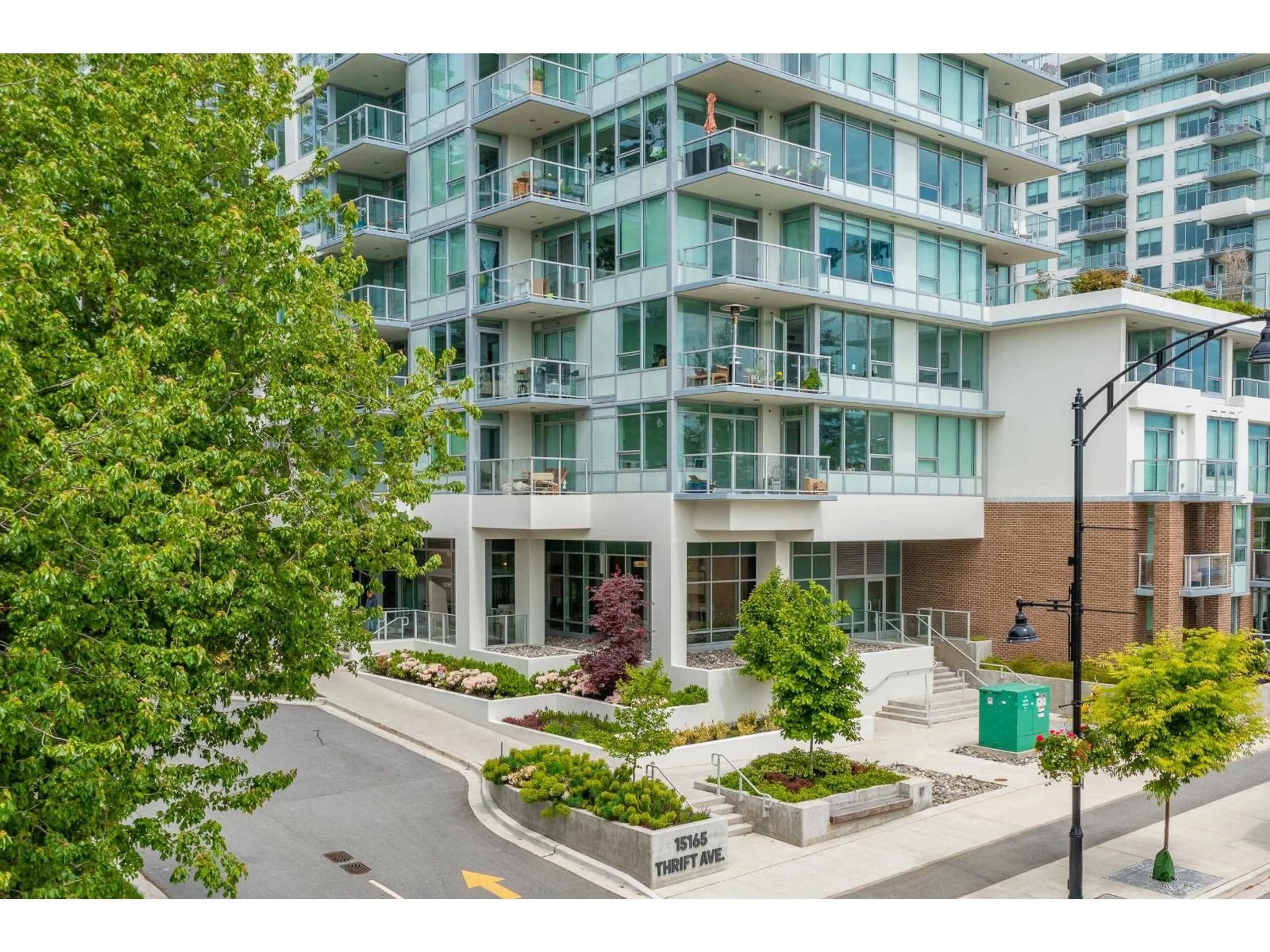 Patio, street for 1503 - 15165 THRIFT, White Rock British Columbia V4B0C1