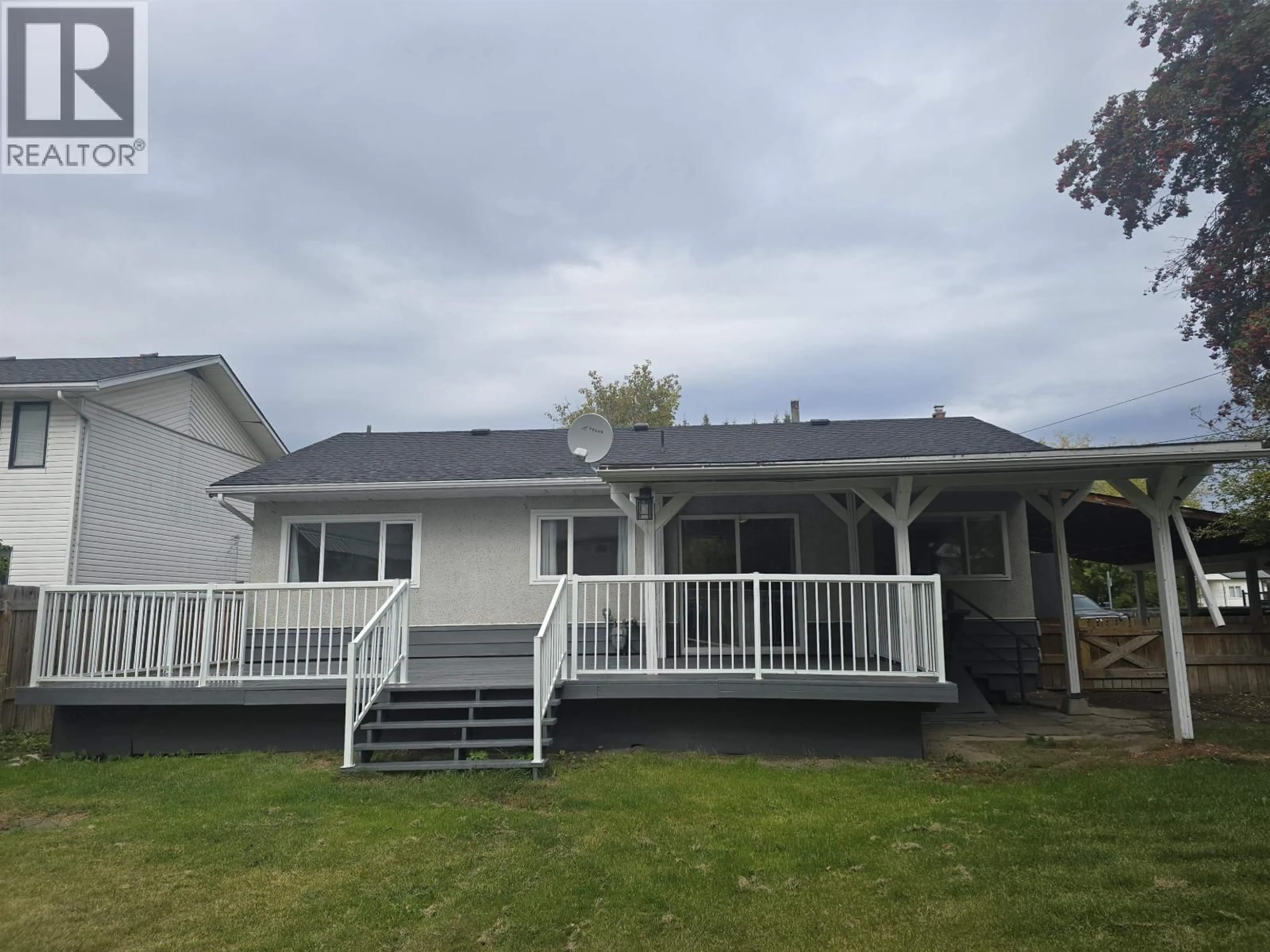 Home with vinyl exterior material, unknown for 466 WINDER STREET, Quesnel British Columbia V2J1C8