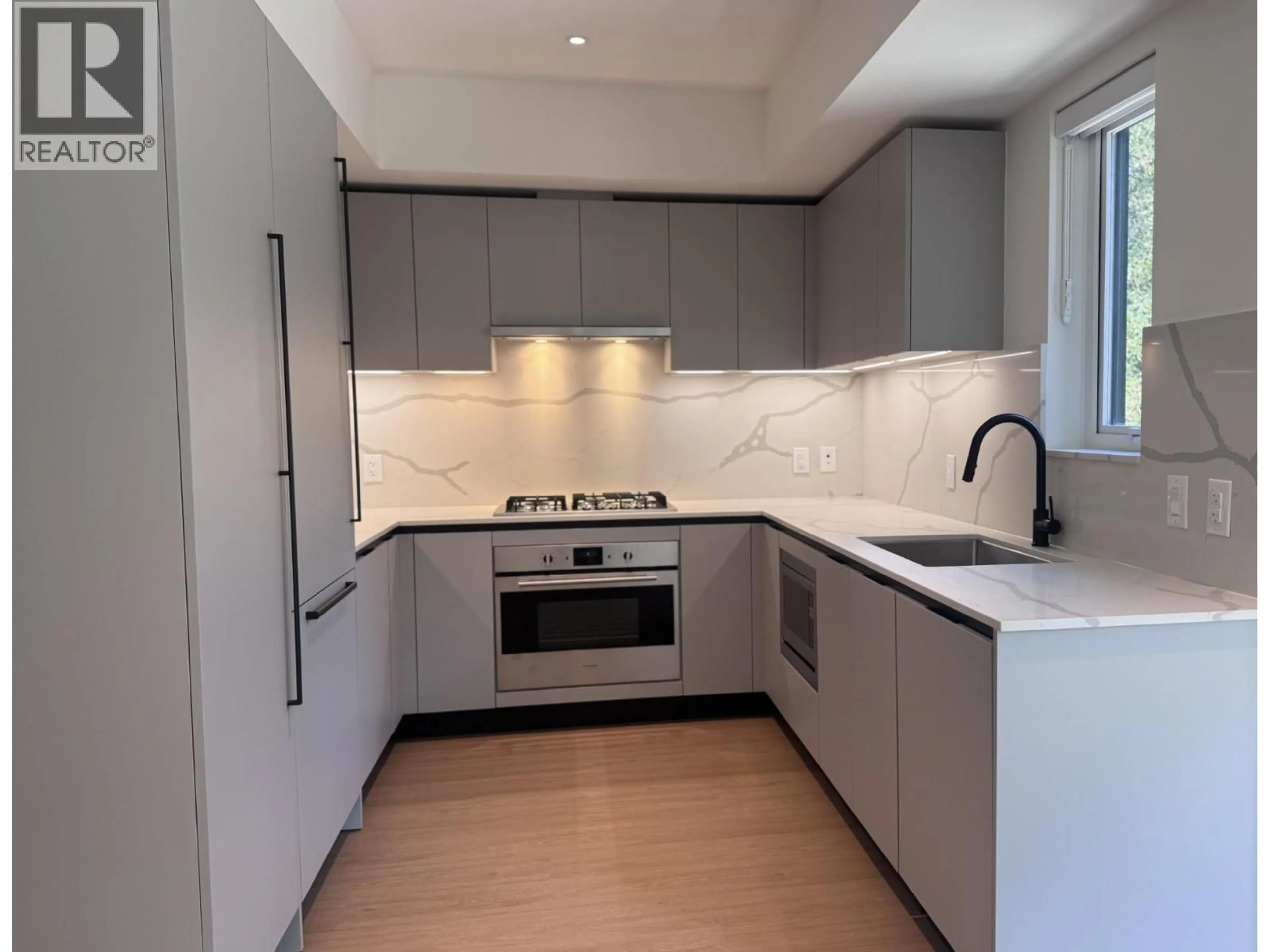 Standard kitchen, unknown for 203 - 2235 BROADWAY, Vancouver British Columbia V5N0J5