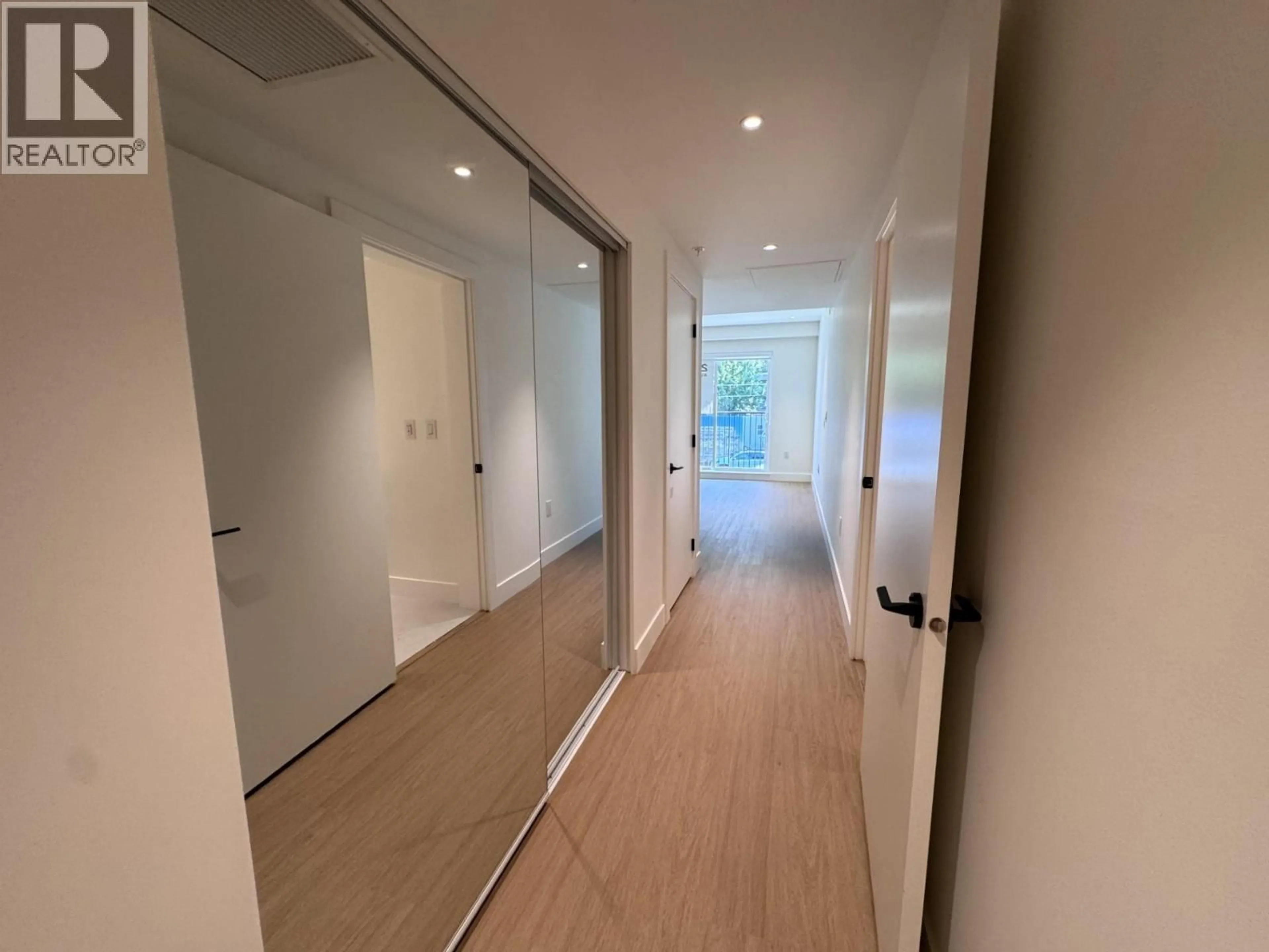 Unknown for 203 - 2235 BROADWAY, Vancouver British Columbia V5N0J5