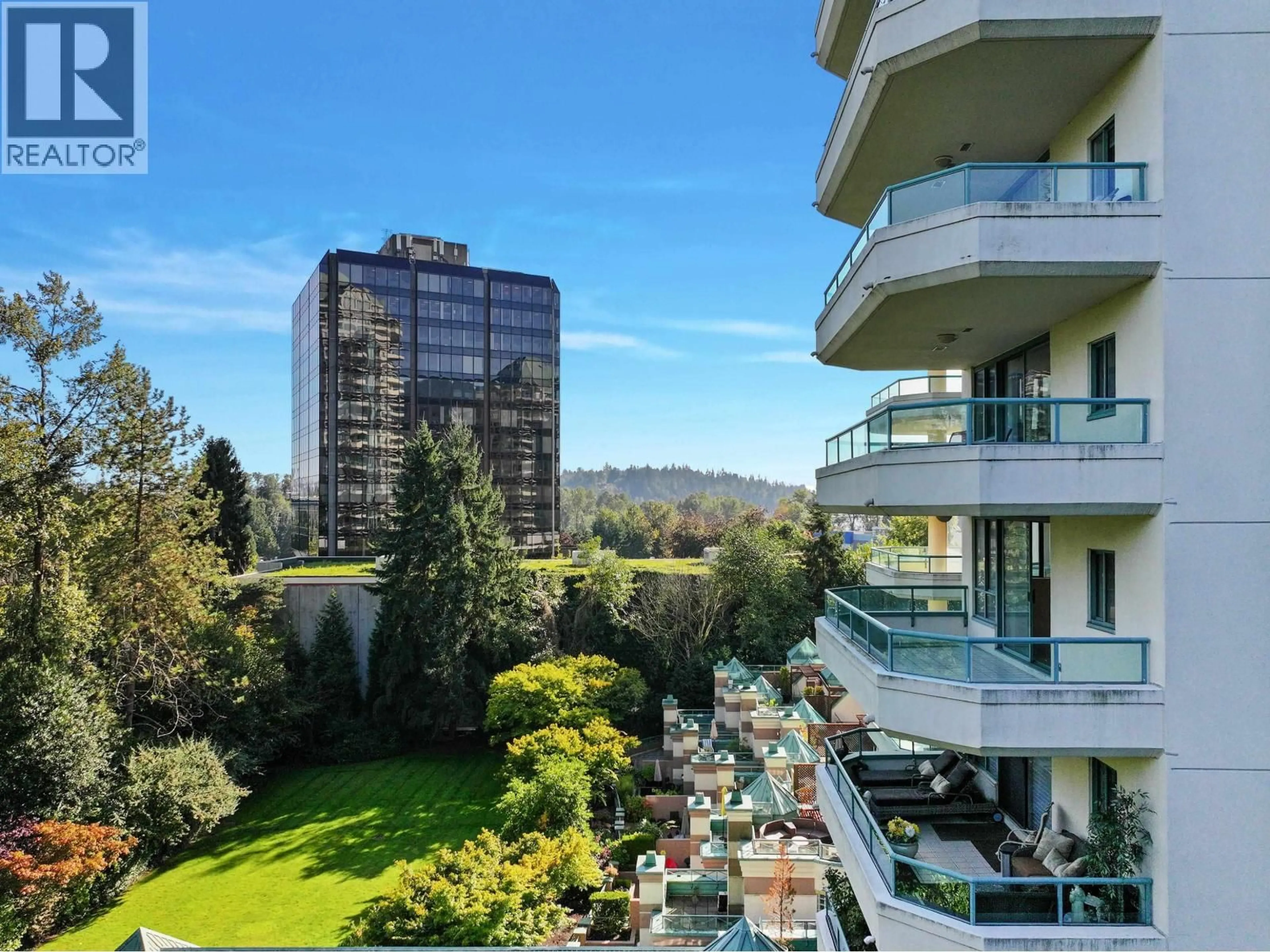 Balcony in the apartment, city buildings view from balcony for 7A - 338 TAYLOR WAY, West Vancouver British Columbia V7T2Y1