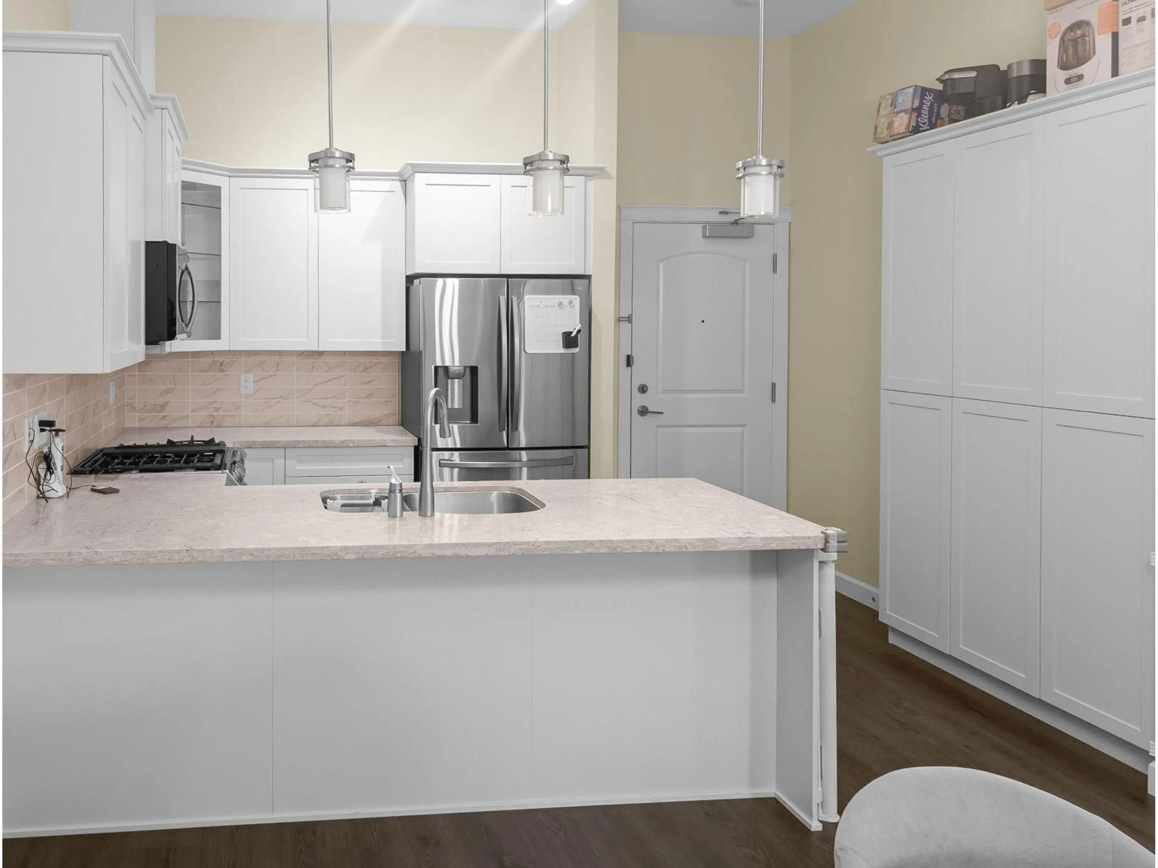 Standard kitchen, unknown for 608 - 20376 86 AVENUE, Langley British Columbia V2Y3P8