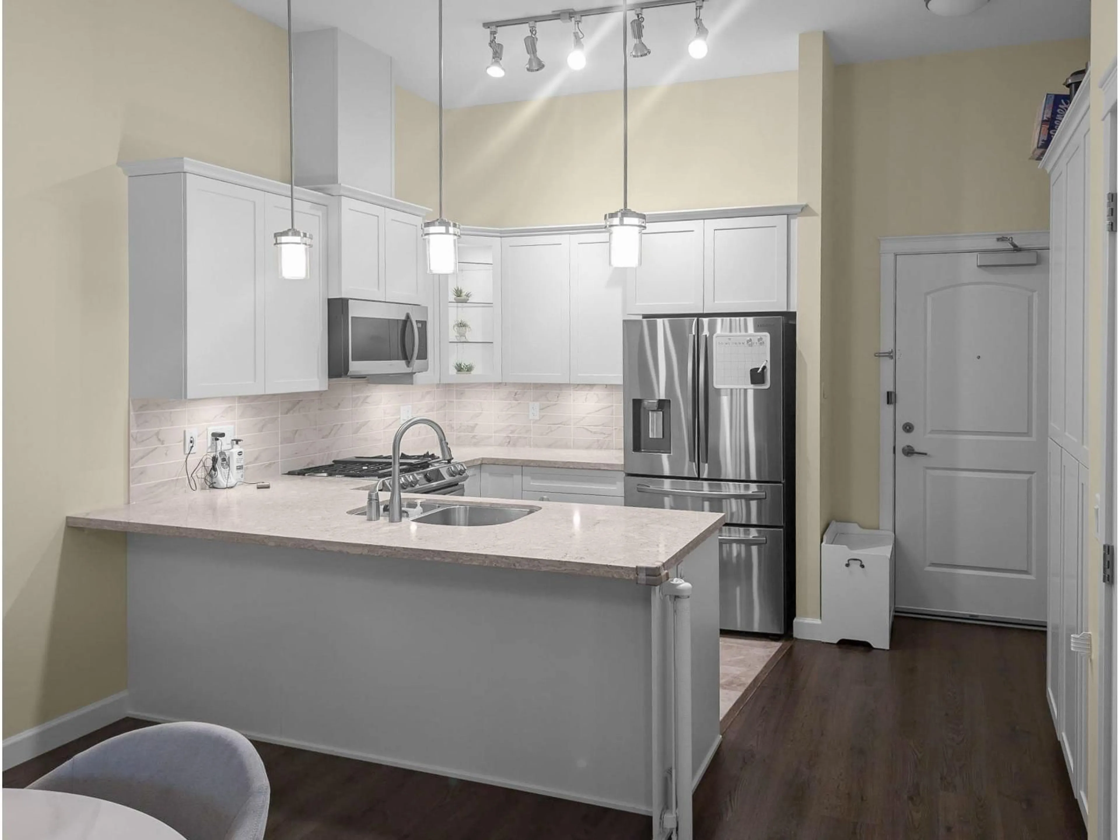 Open concept kitchen, unknown for 608 - 20376 86 AVENUE, Langley British Columbia V2Y3P8