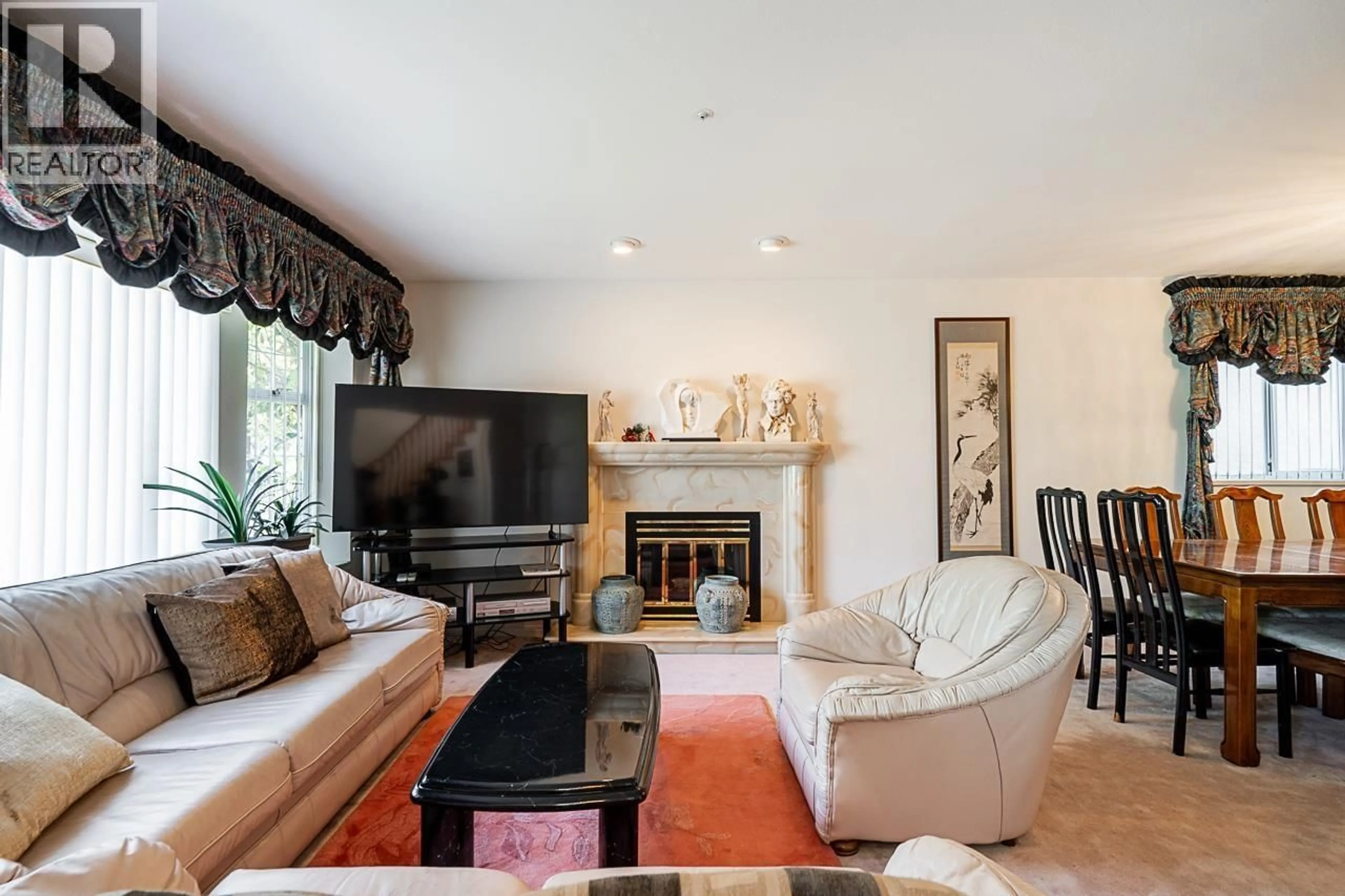 Living room with furniture, unknown for 4111 RUPERT STREET, Vancouver British Columbia V5R2H5