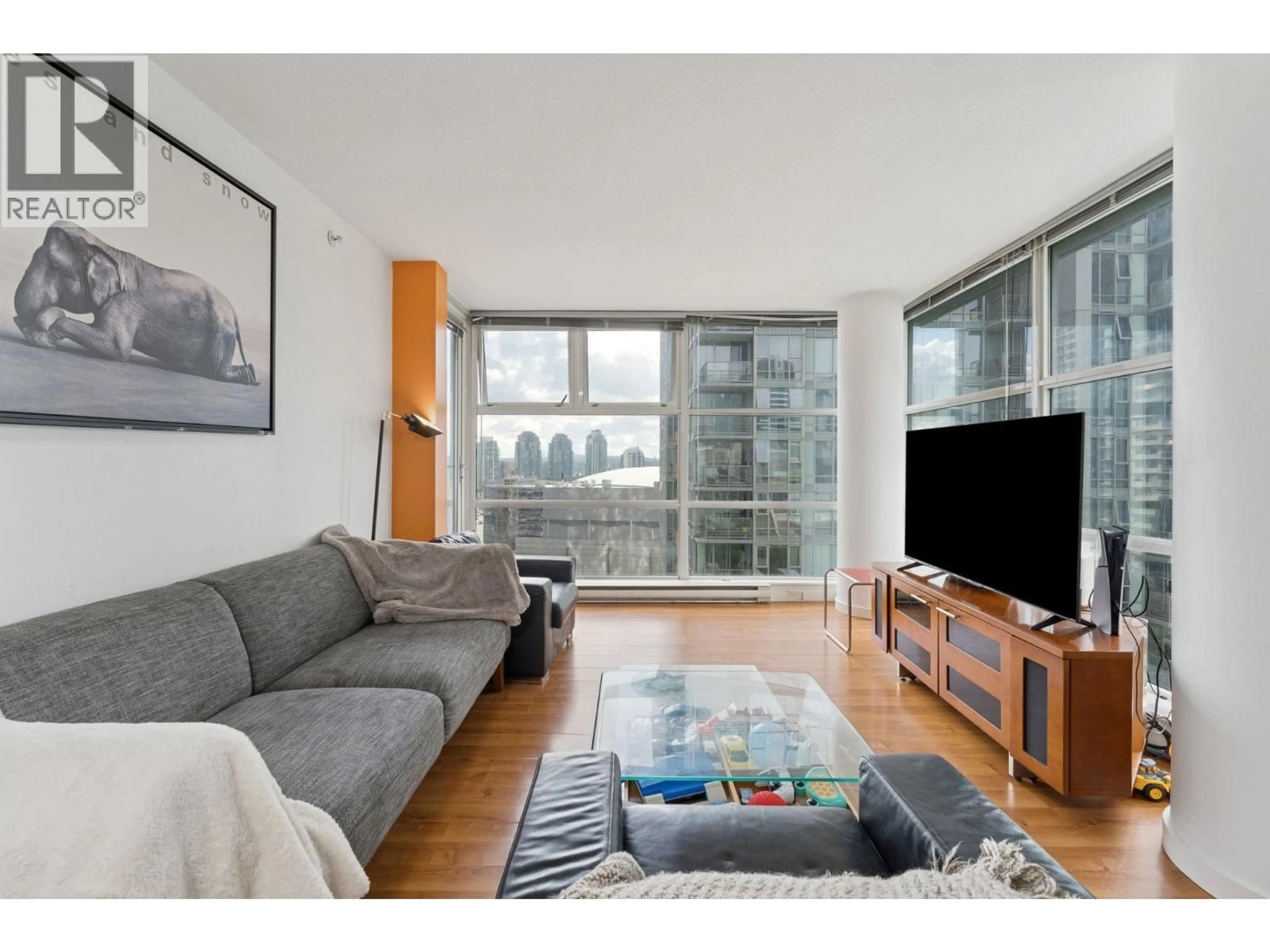 Living room with furniture, unknown for 1001 - 602 CITADEL PARADE, Vancouver British Columbia V6B1X2