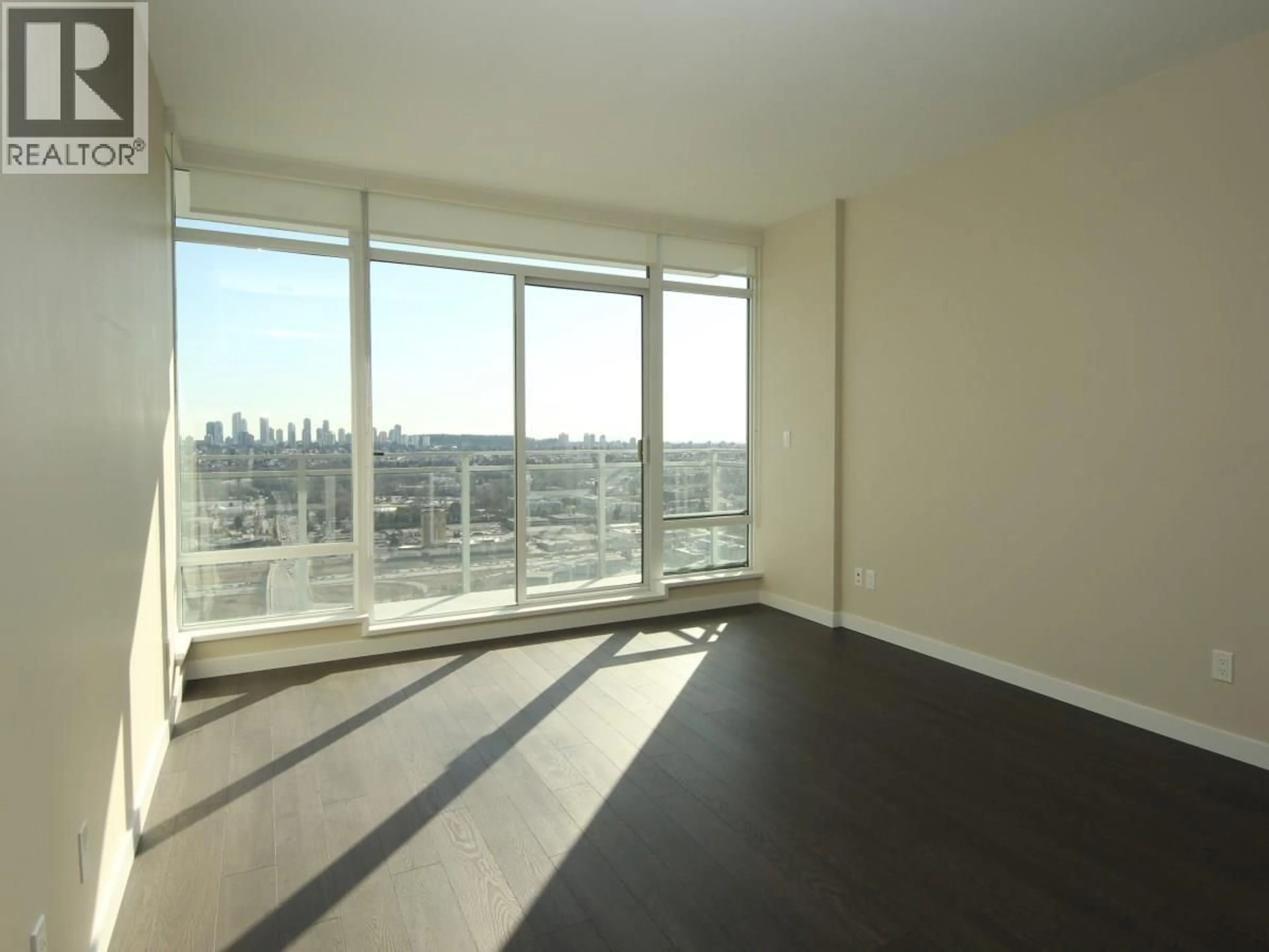 A pic of a room for 4408 - 4485 SKYLINE DRIVE, Burnaby British Columbia V5C0J2