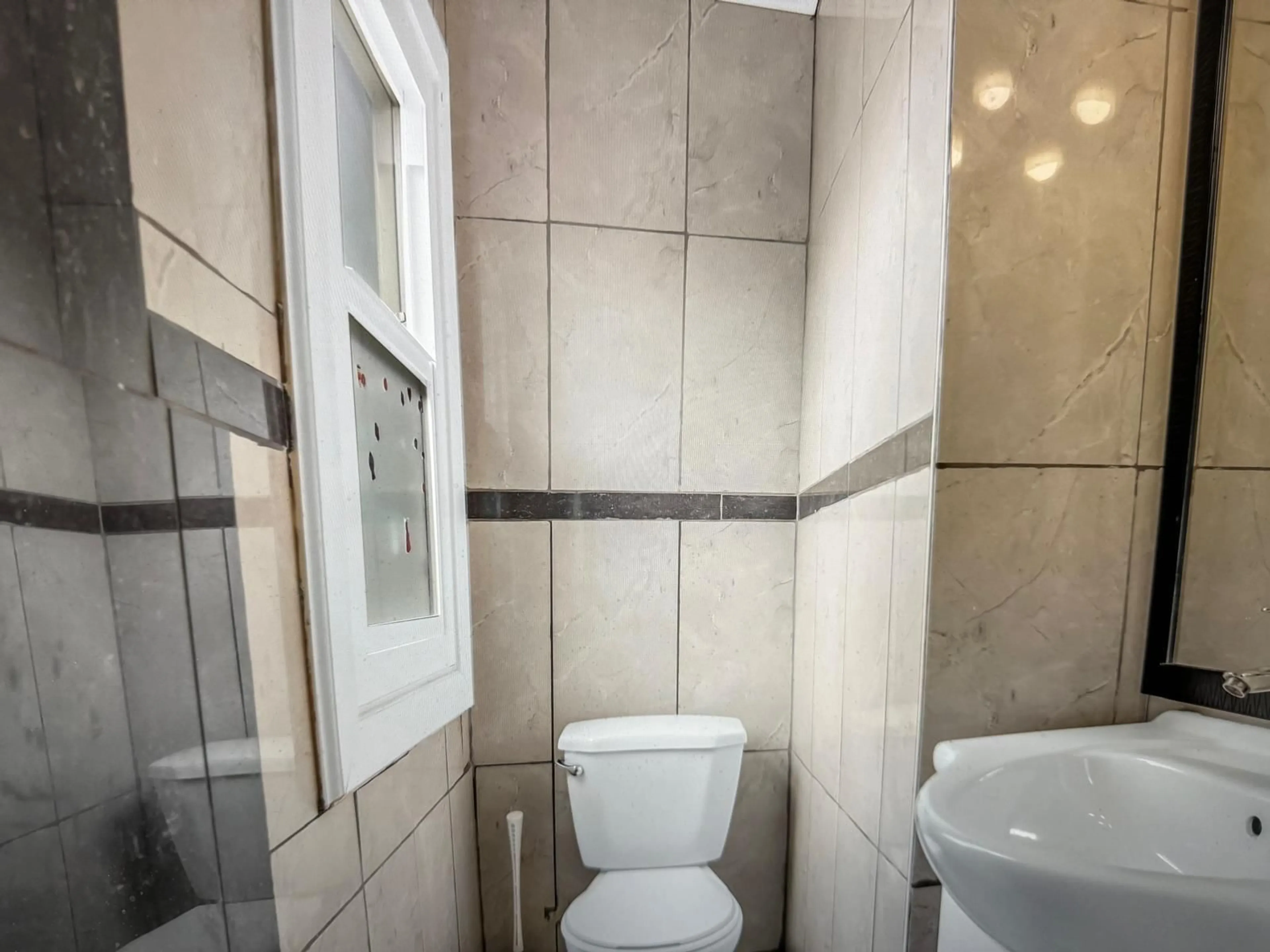 Standard bathroom, ceramic/tile floor for 14782 107A, Surrey British Columbia V3R1V1