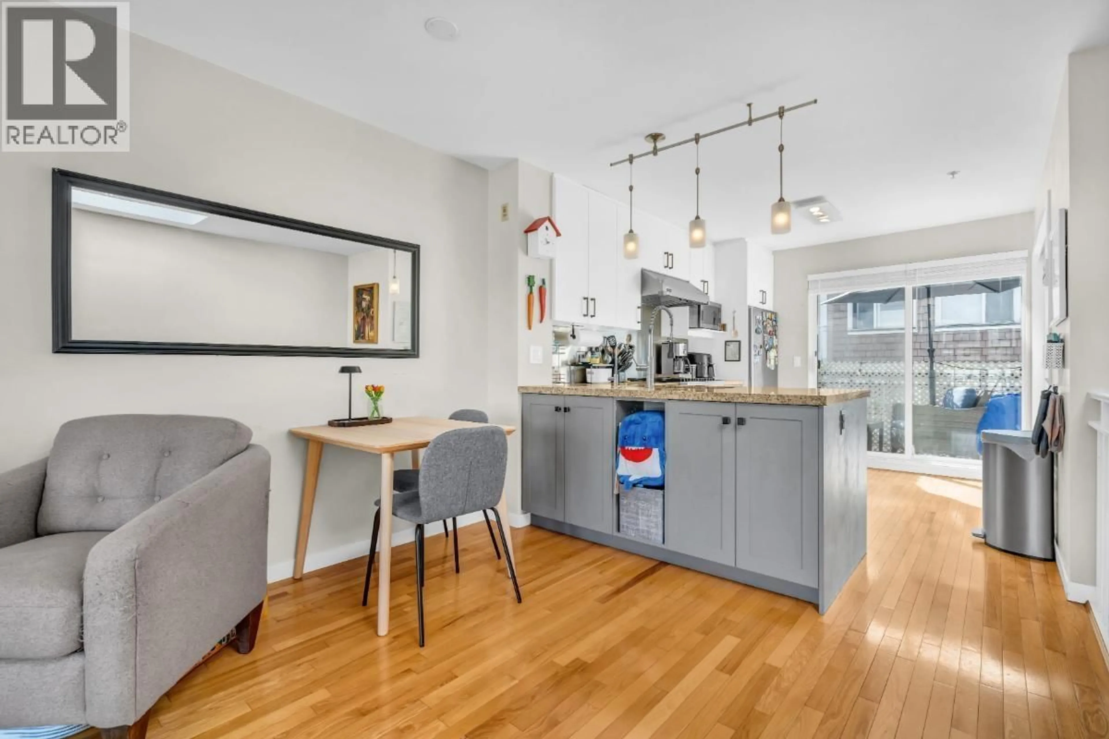Open concept kitchen, unknown for 314 - 678 7TH AVENUE, Vancouver British Columbia V5Z1B5