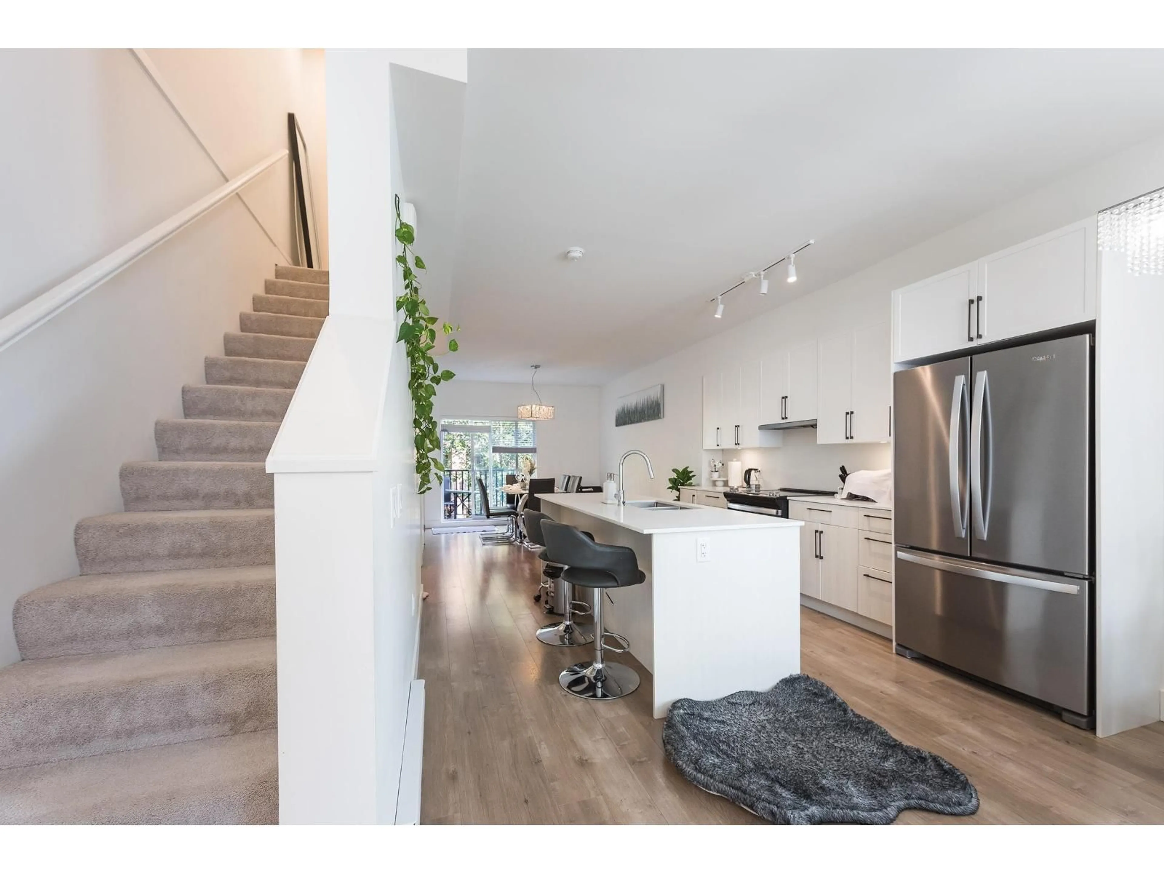 Open concept kitchen, unknown for 406 - 2267 MCKENZIE, Abbotsford British Columbia V2S0M9