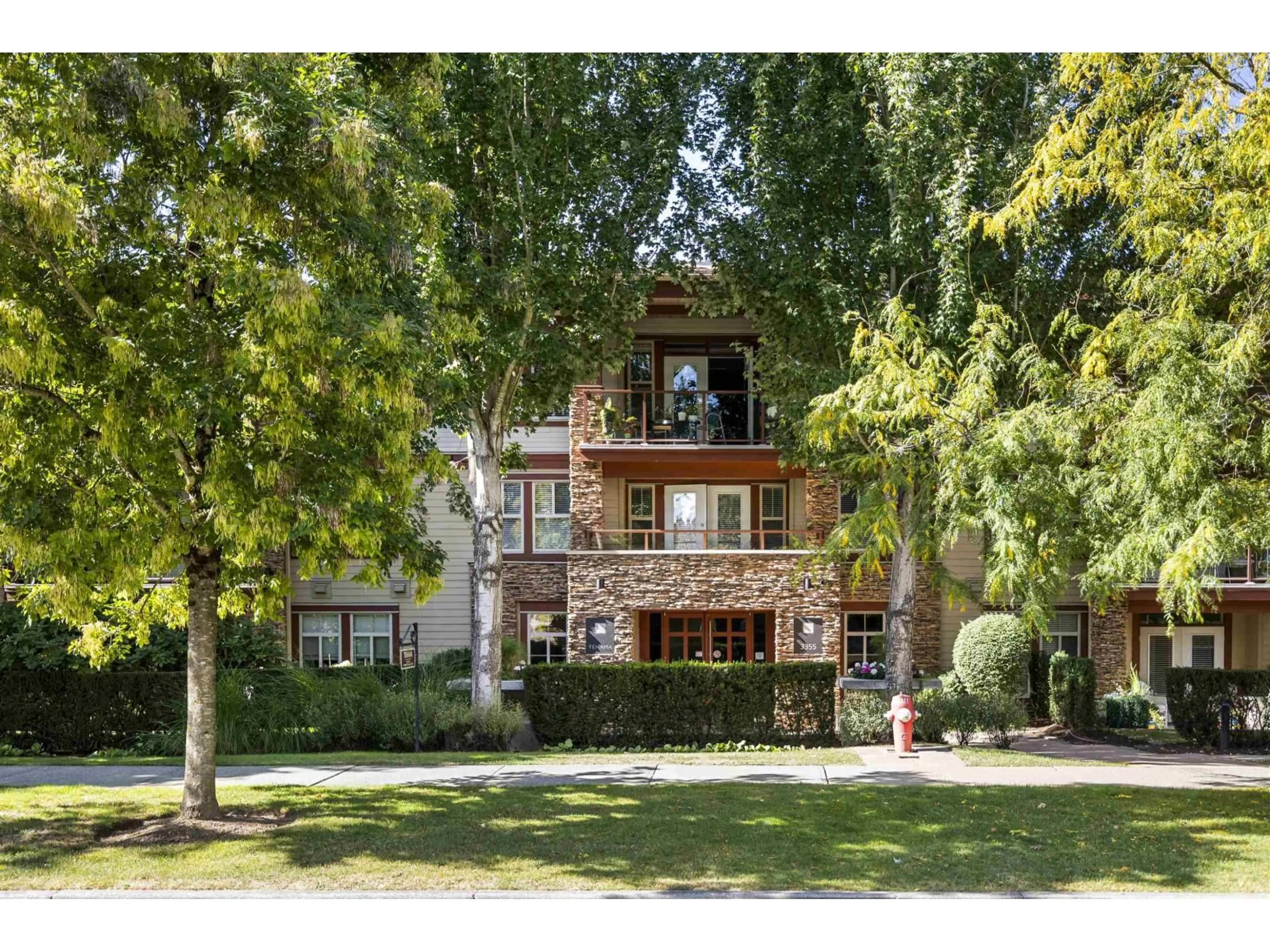 A pic from outside/outdoor area/front of a property/back of a property/a pic from drone, unknown for 111 - 3355 ROSEMARY HEIGHTS, Surrey British Columbia V3Z2H5