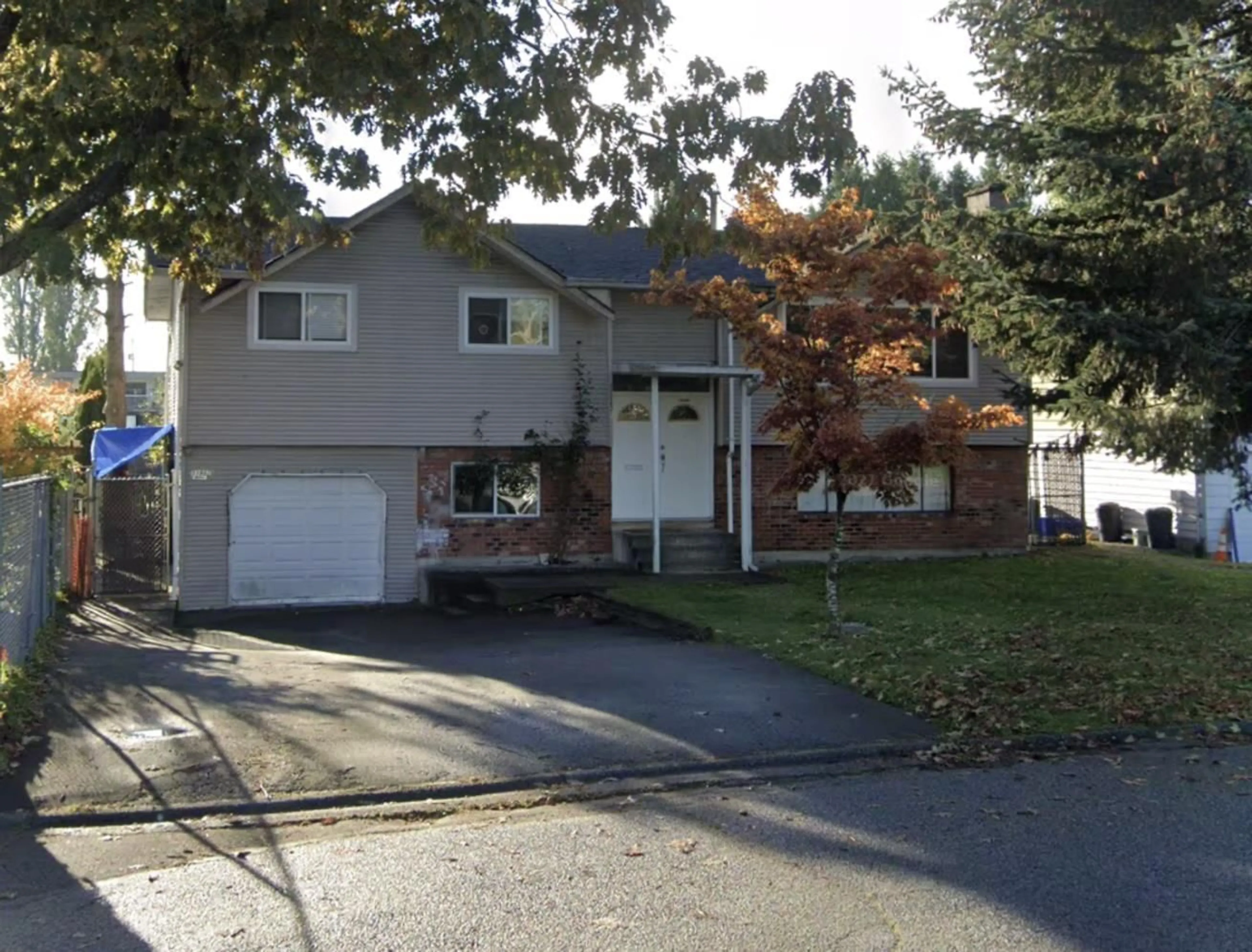 Home with vinyl exterior material, street for 11962 85A, Delta British Columbia V4C6V4