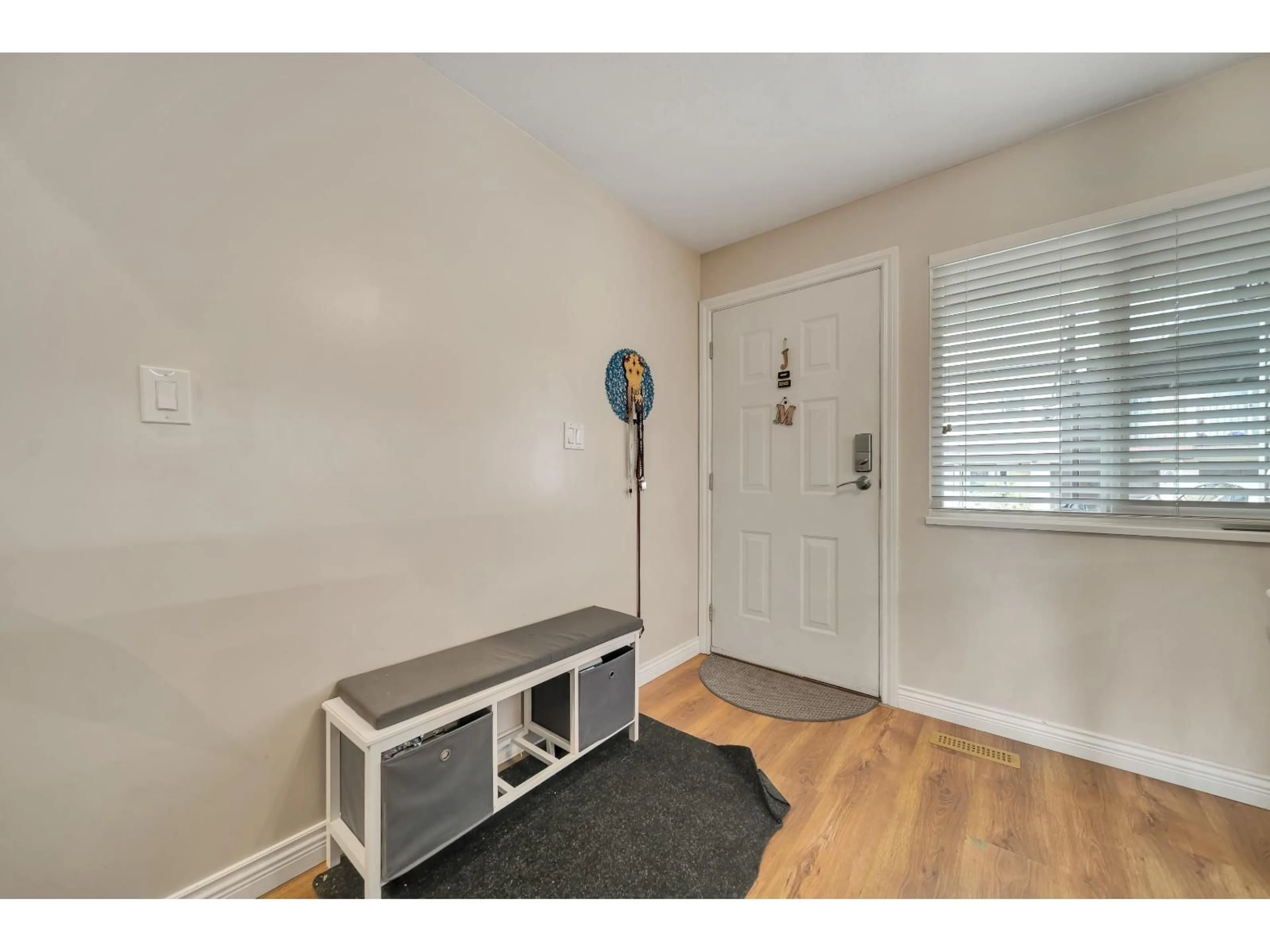 Indoor entryway for 84 - 27272 32, Langley British Columbia V4W3T9