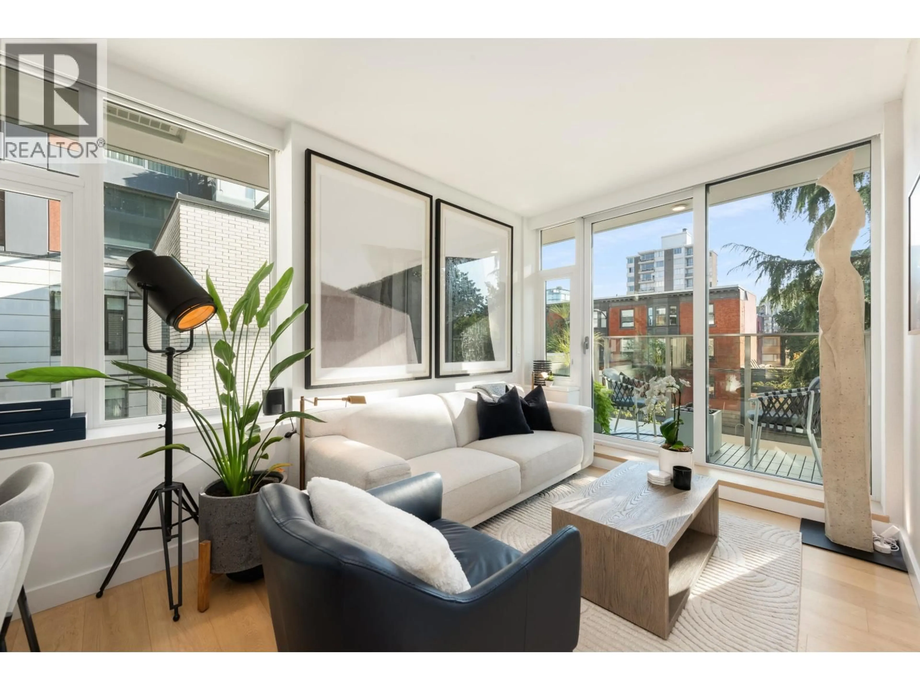 Living room with furniture, unknown for 403 - 1365 DAVIE STREET, Vancouver British Columbia V6E1N5