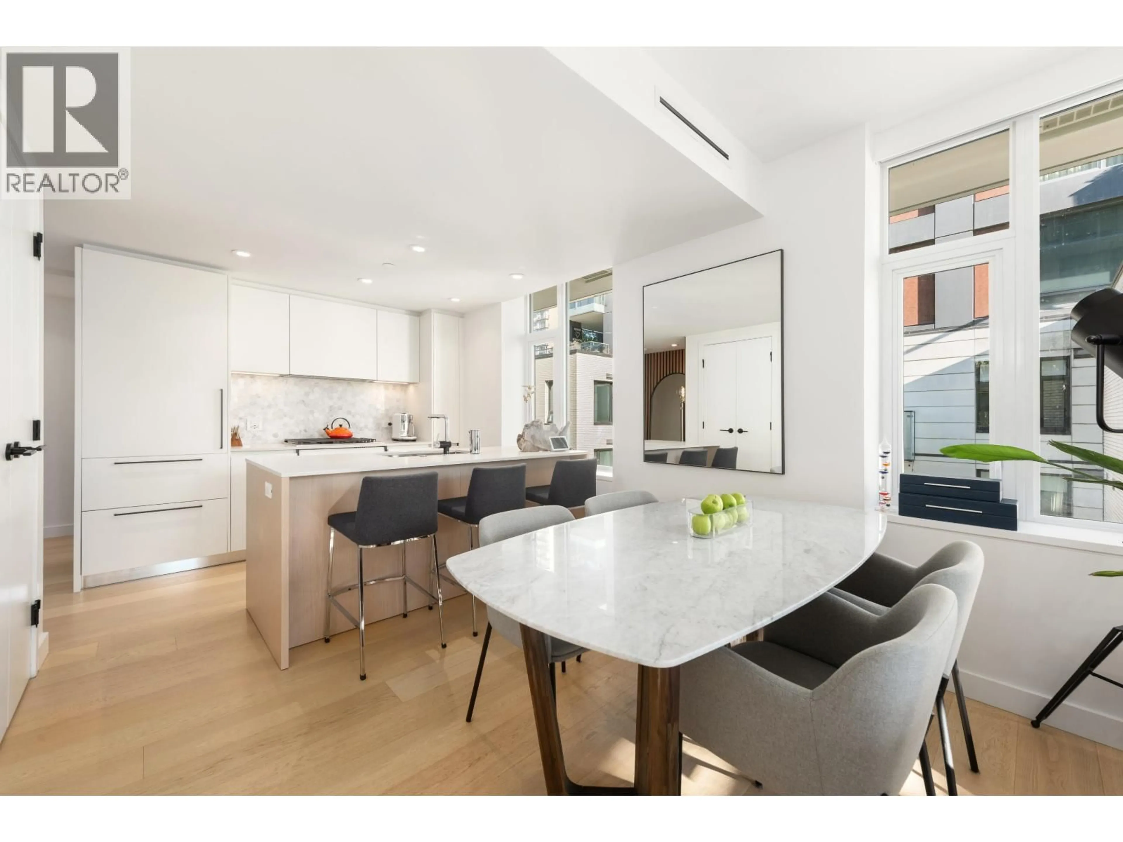 Open concept kitchen, unknown for 403 - 1365 DAVIE STREET, Vancouver British Columbia V6E1N5