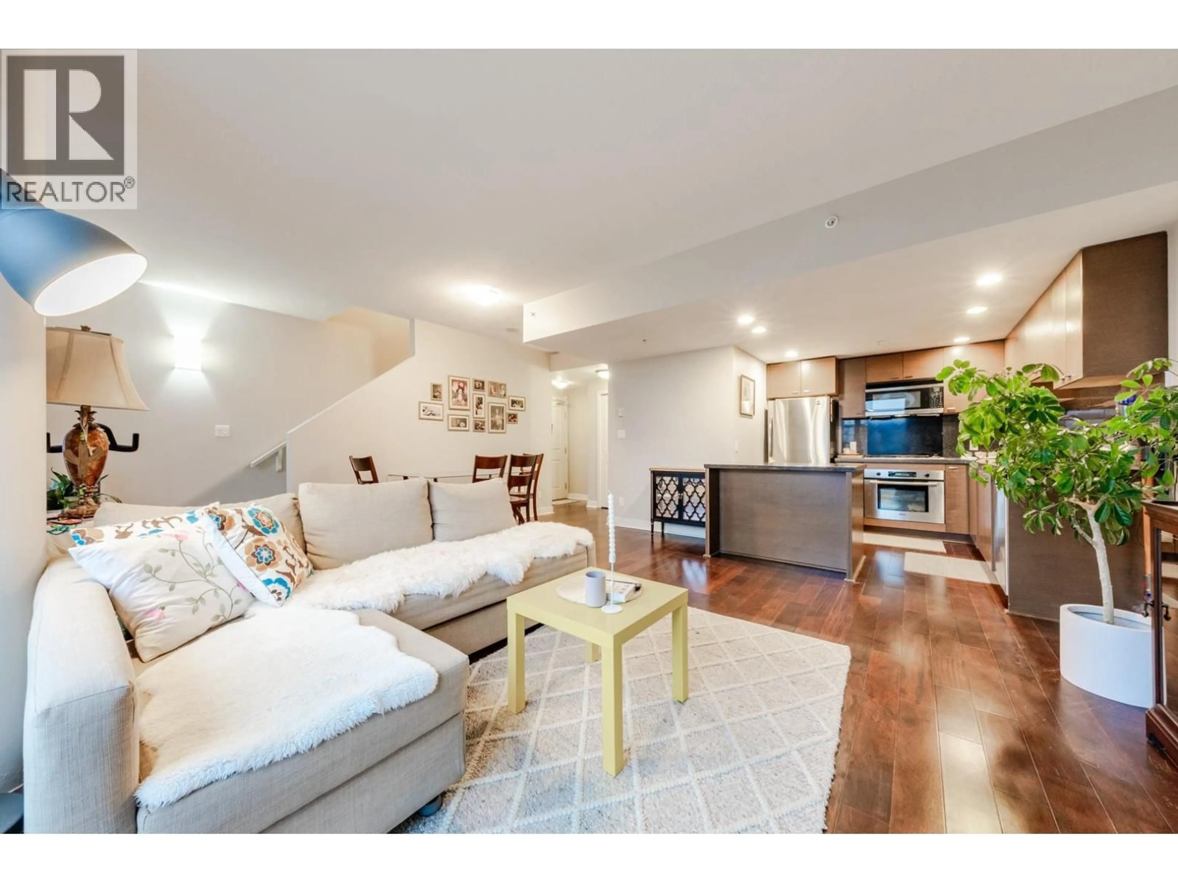 Living room with furniture, unknown for 1805 - 6333 KATSURA STREET, Richmond British Columbia V6Y4L9