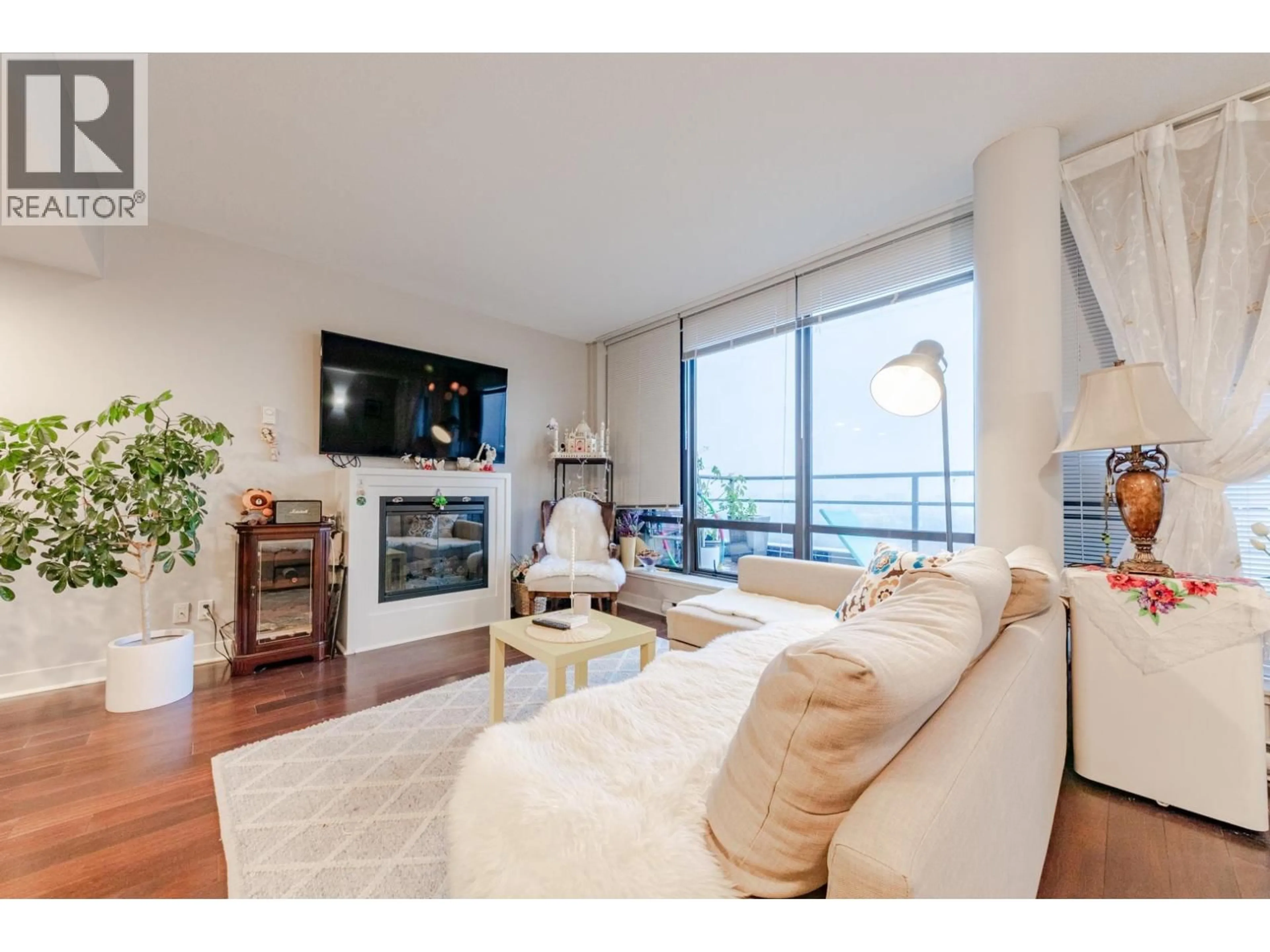 Living room with furniture, unknown for 1805 - 6333 KATSURA STREET, Richmond British Columbia V6Y4L9