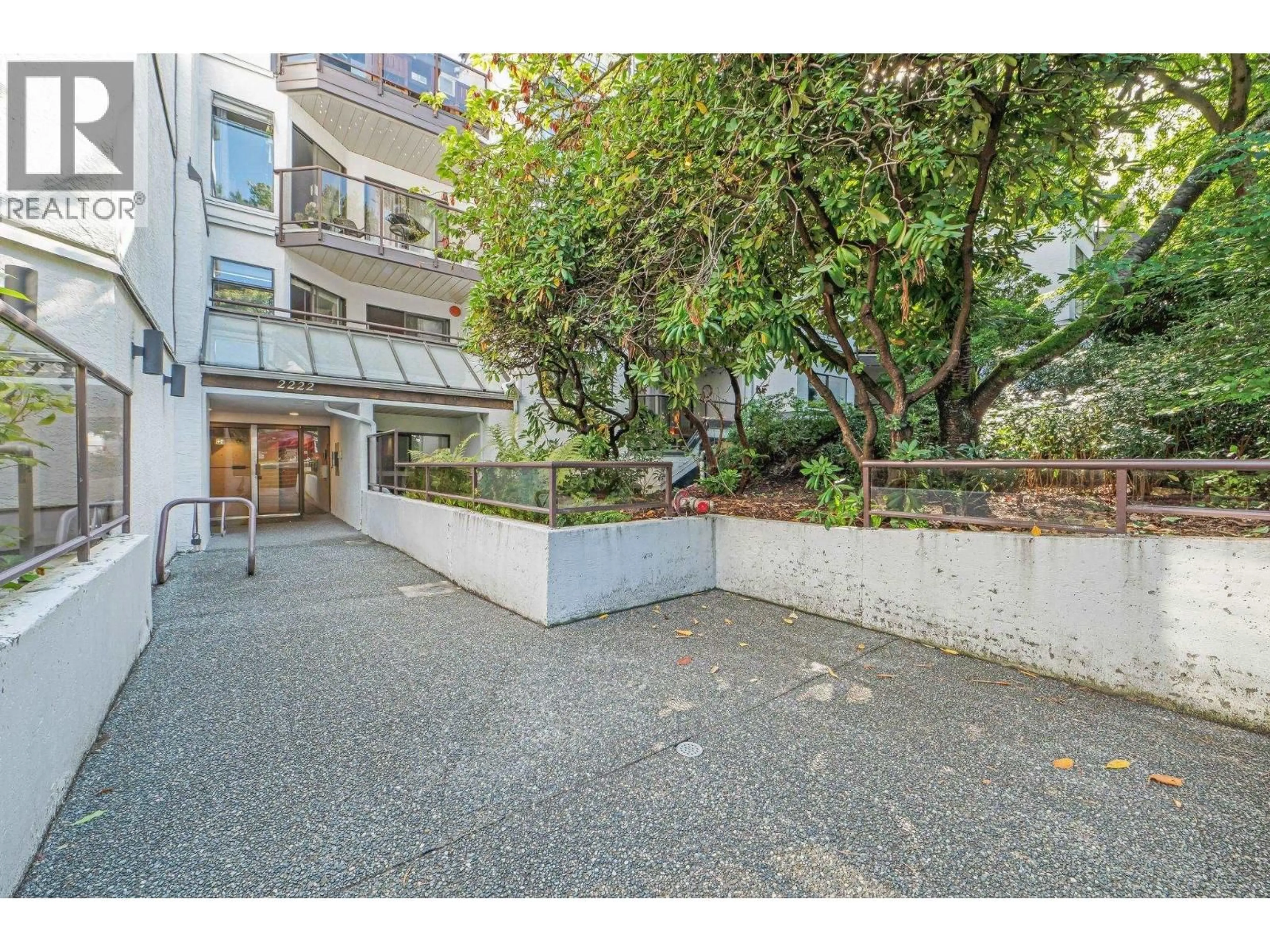 Unknown for 210 - 2222 PRINCE EDWARD STREET, Vancouver British Columbia V5T4M6