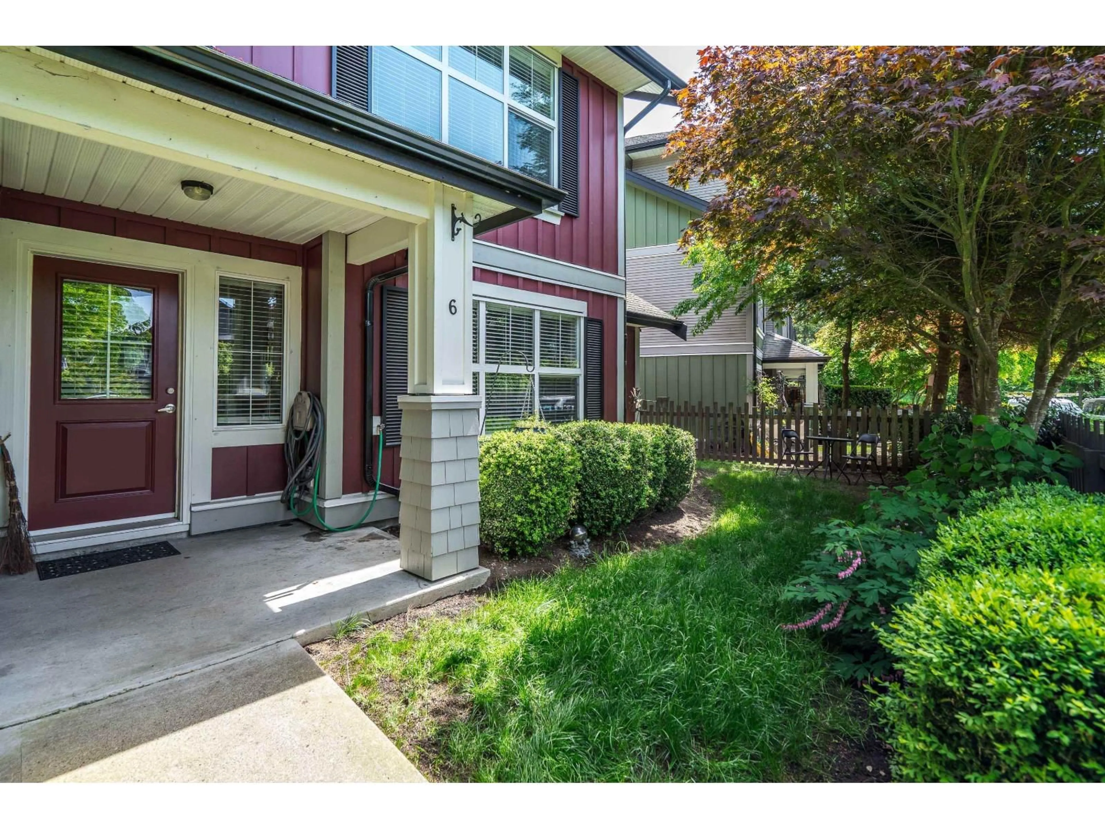 Unknown for 6 - 18211 70, Surrey British Columbia V3S8K9