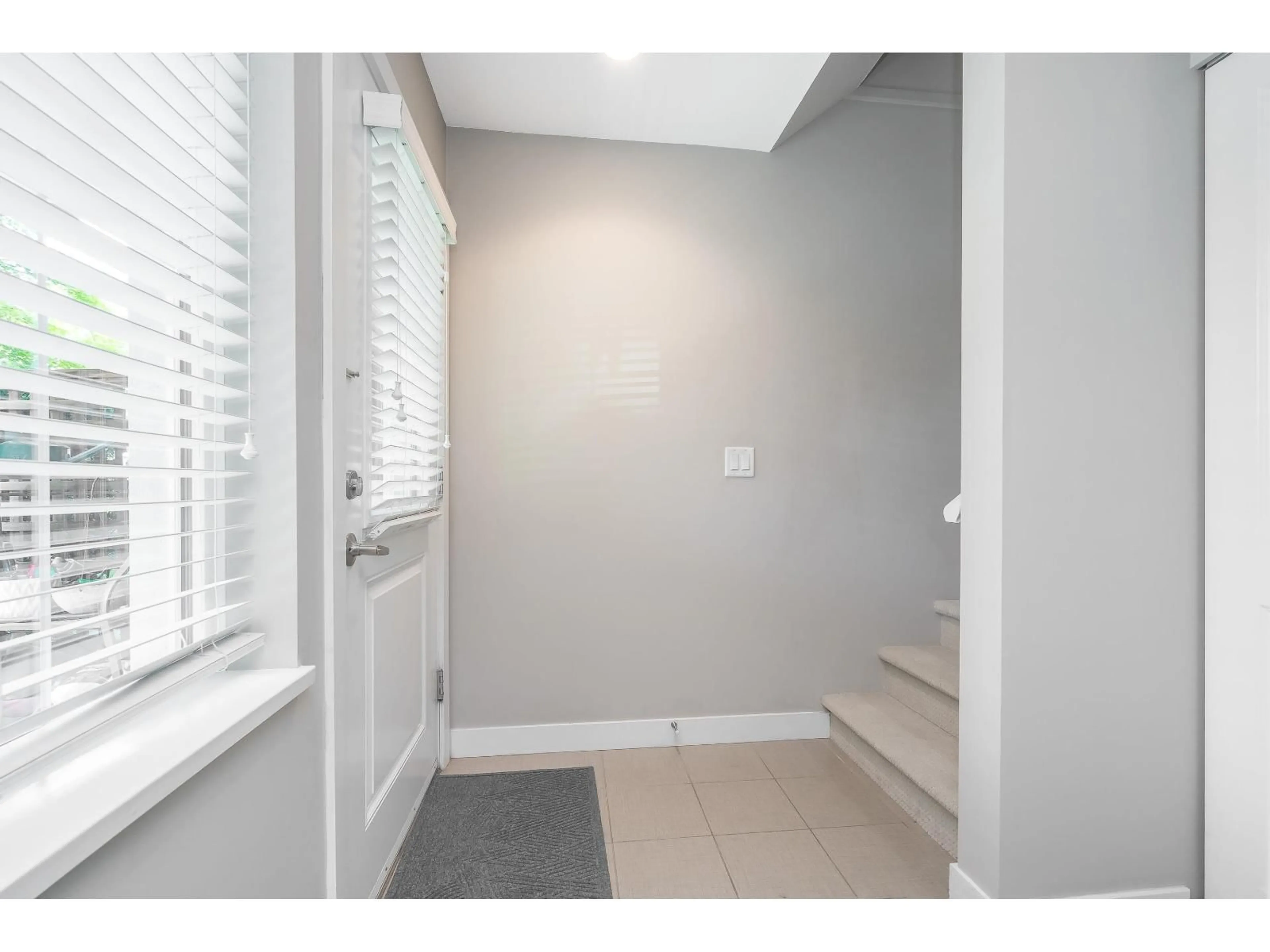 Indoor entryway for 6 - 18211 70, Surrey British Columbia V3S8K9
