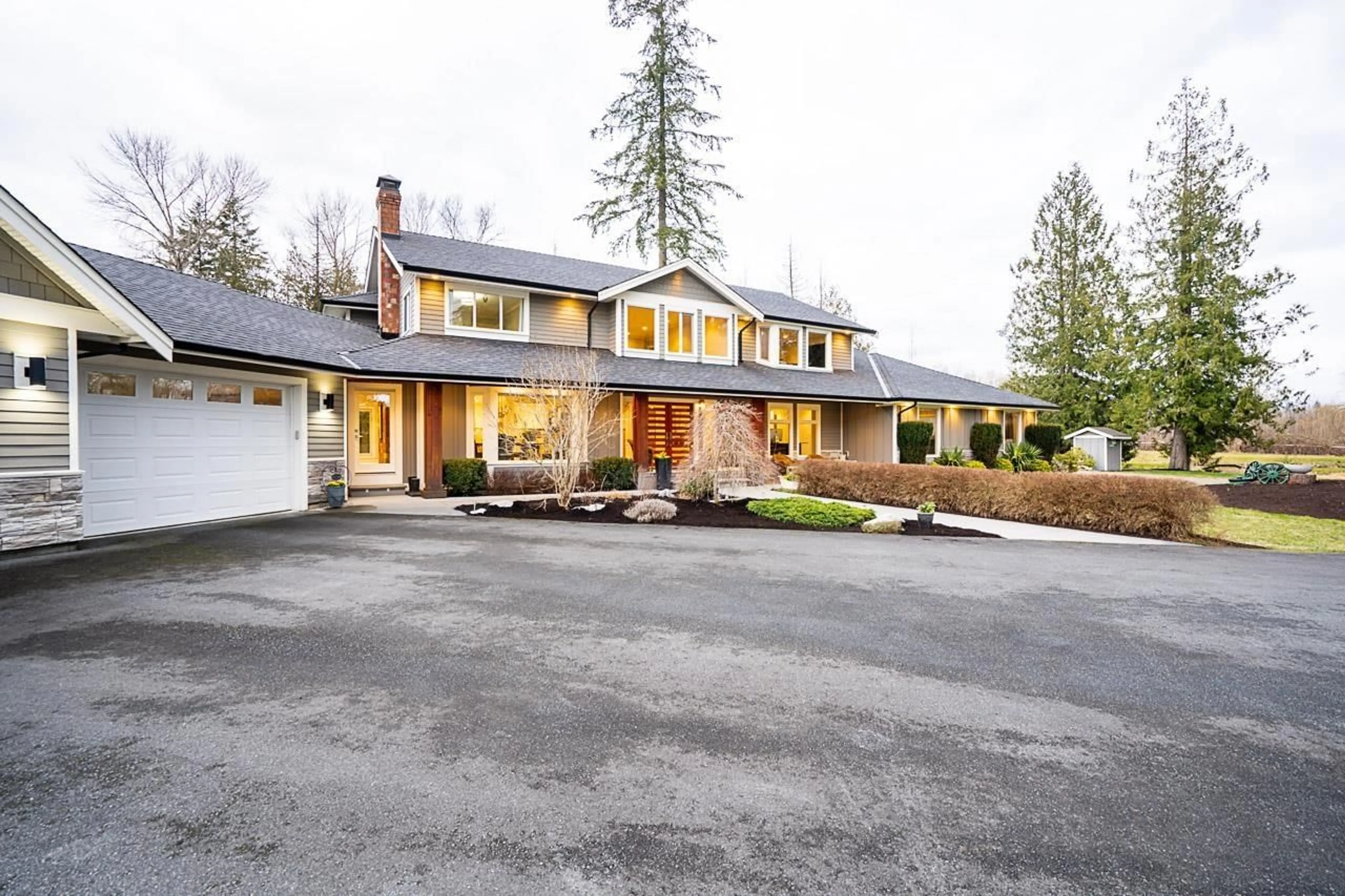 Unknown for 22015 40, Langley British Columbia V3Z1N4