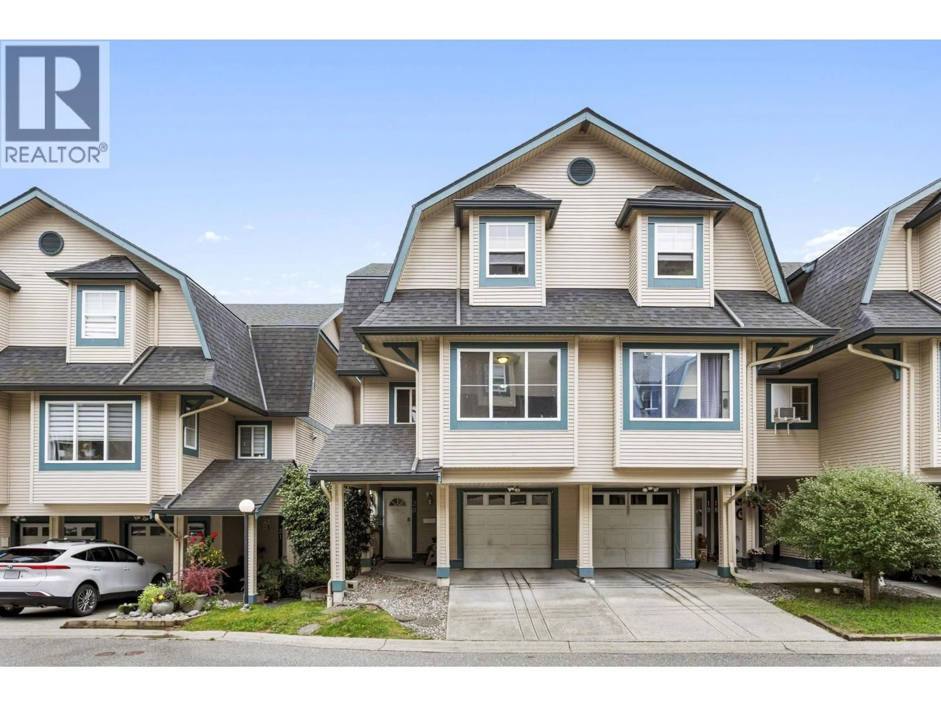 Home with vinyl exterior material, street for 20 - 11165 GILKER HILL ROAD, Maple Ridge British Columbia V2W1V5