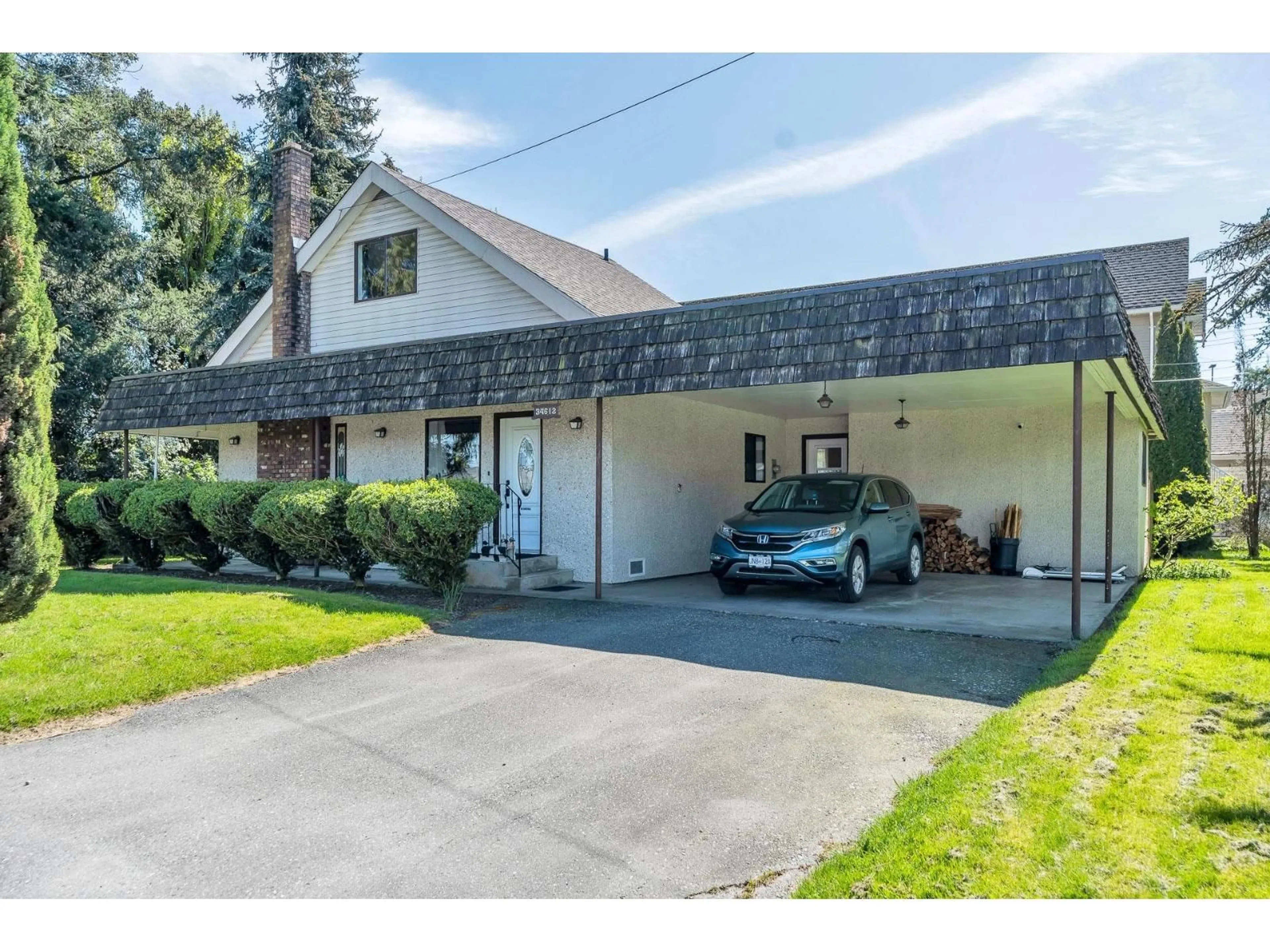 Indoor garage for 34612 2, Abbotsford British Columbia V2S8C2