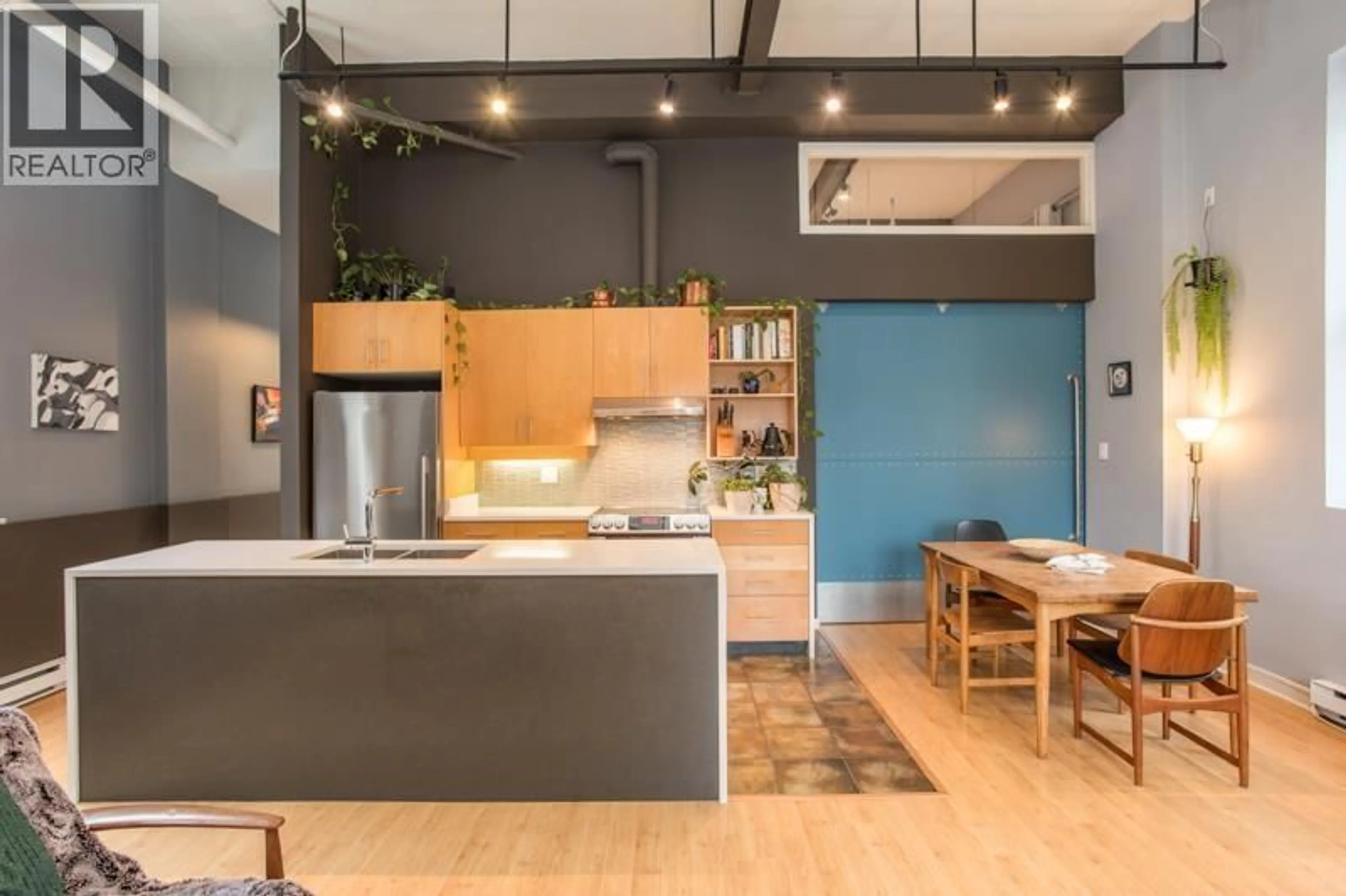 Open concept kitchen, unknown for 301 - 549 COLUMBIA STREET, New Westminster British Columbia V3L1B3