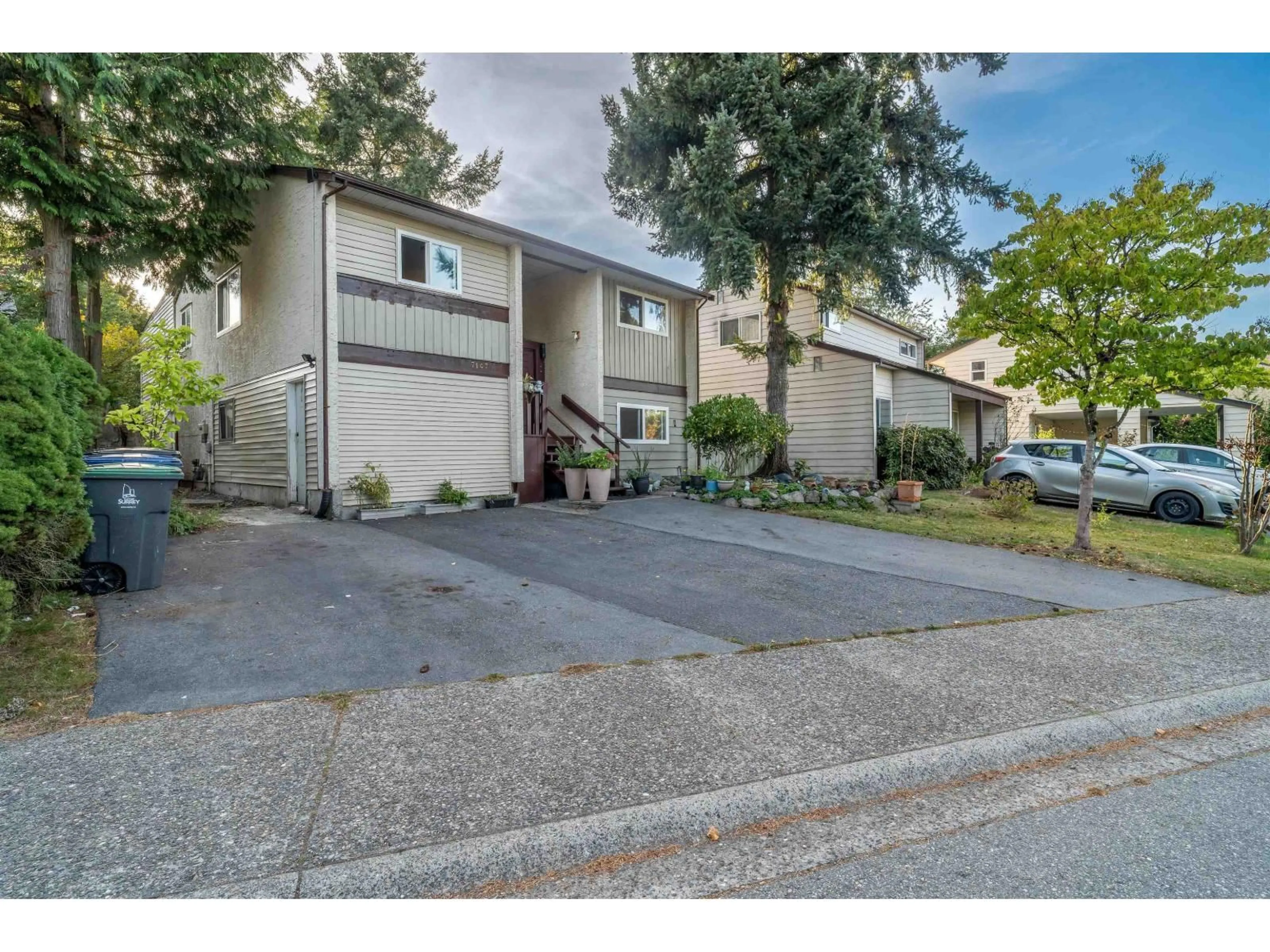 Unknown for 7147 129A, Surrey British Columbia V3W6T4