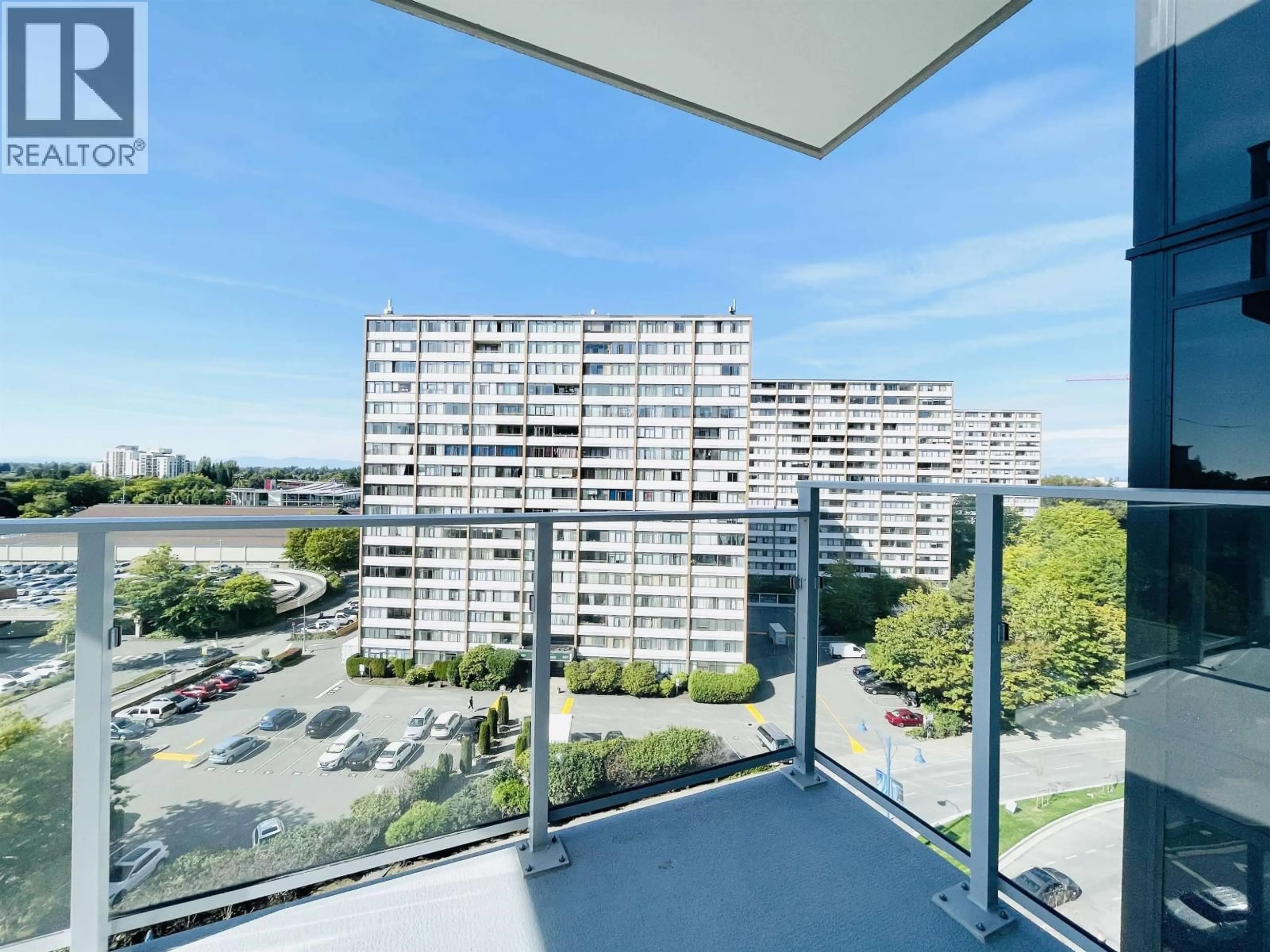 Balcony in the apartment, city buildings view from balcony for 879 - 6600 MINORU BOULEVARD, Richmond British Columbia V6Y0N3
